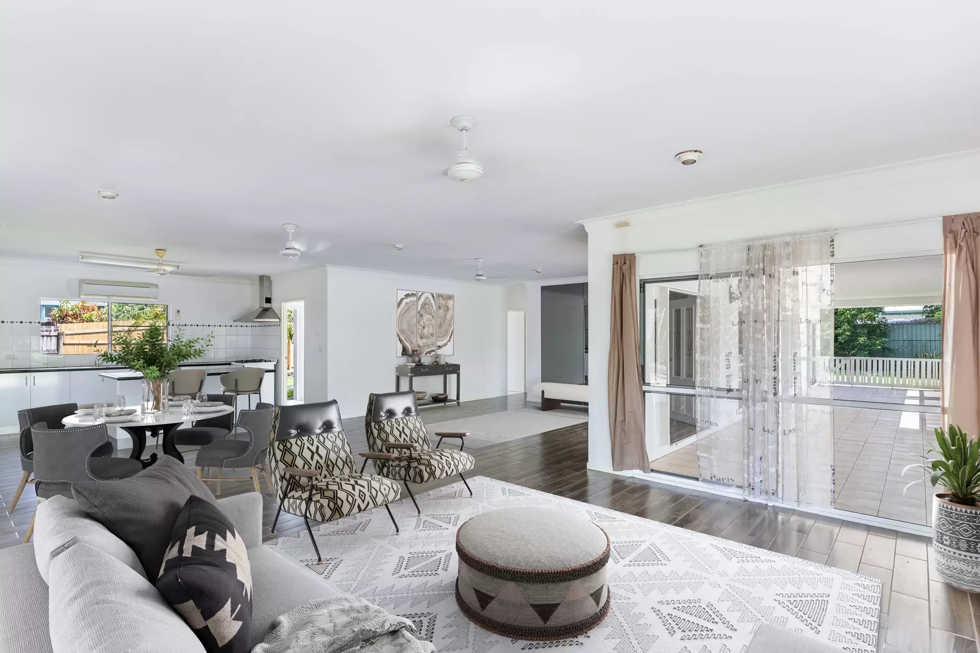 16 Endeavour Street, Port Douglas Sold by Queensland Sotheby's International Realty - image 1