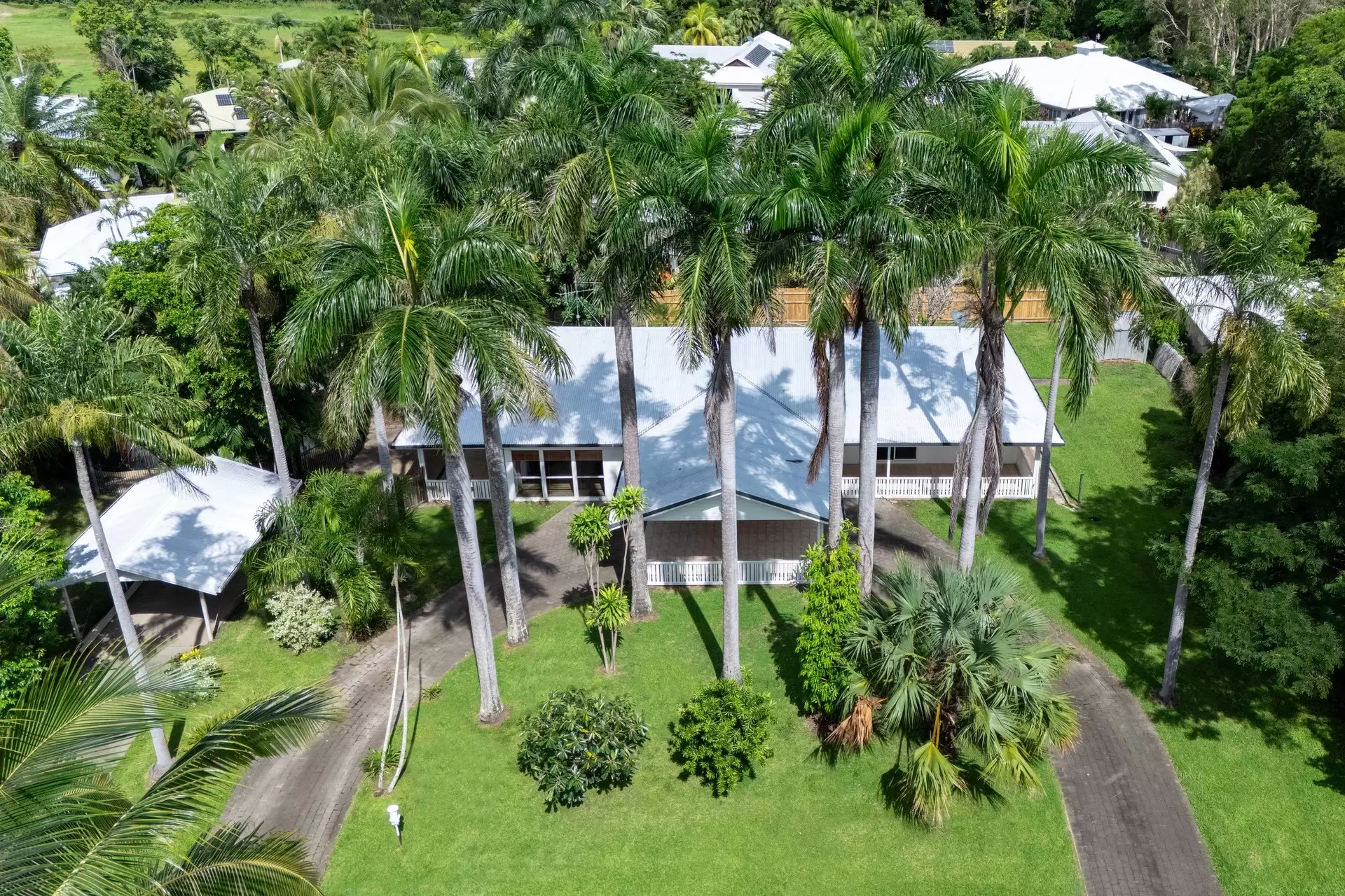 16 Endeavour Street, Port Douglas Sold by Queensland Sotheby's International Realty - image 1
