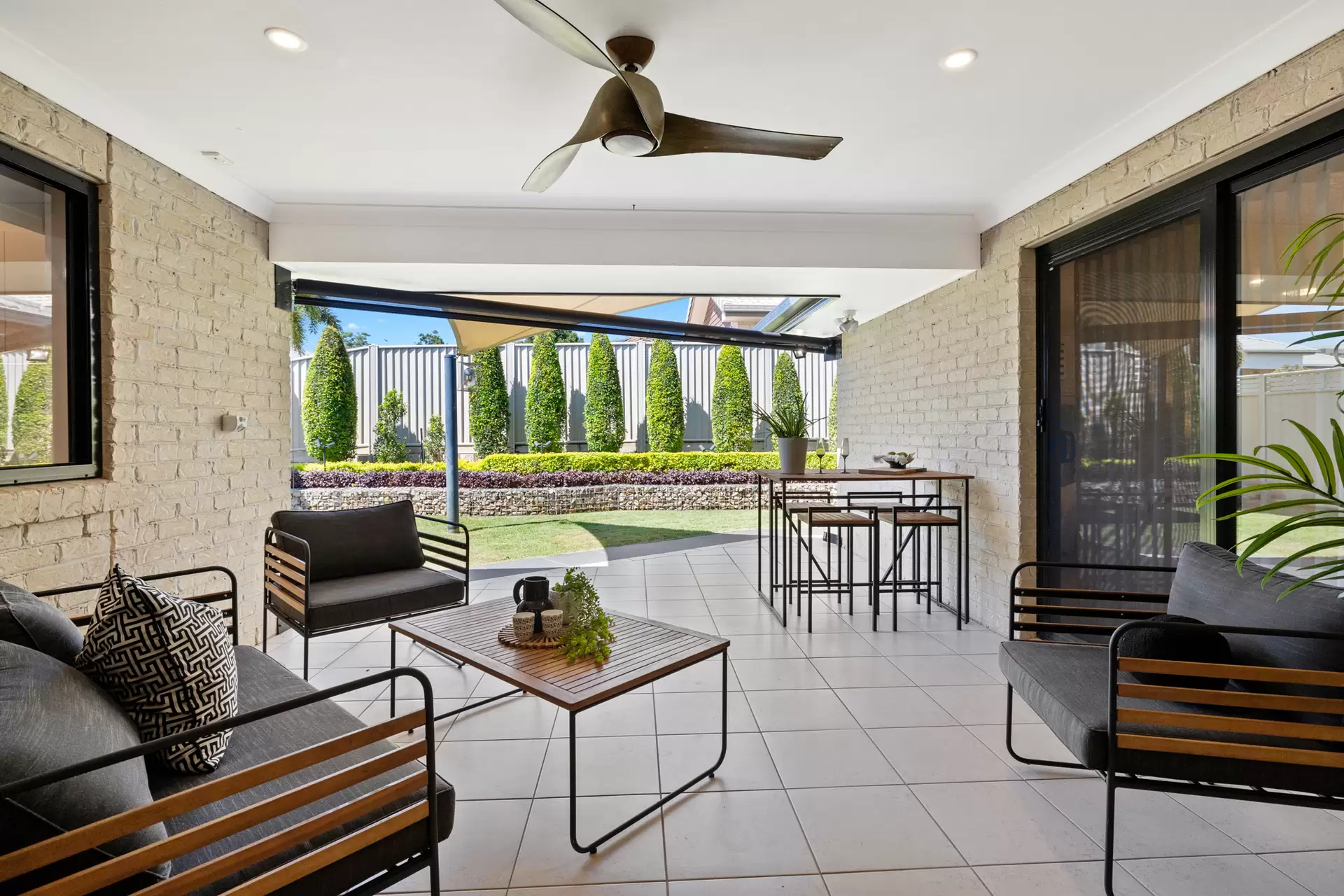 19 Bryce Place, Birkdale Sold by  - image 1