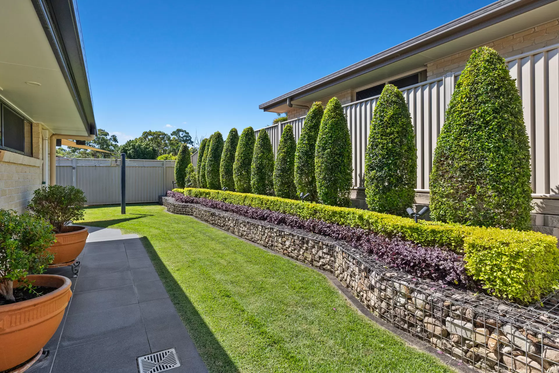 19 Bryce Place, Birkdale Sold by  - image 1