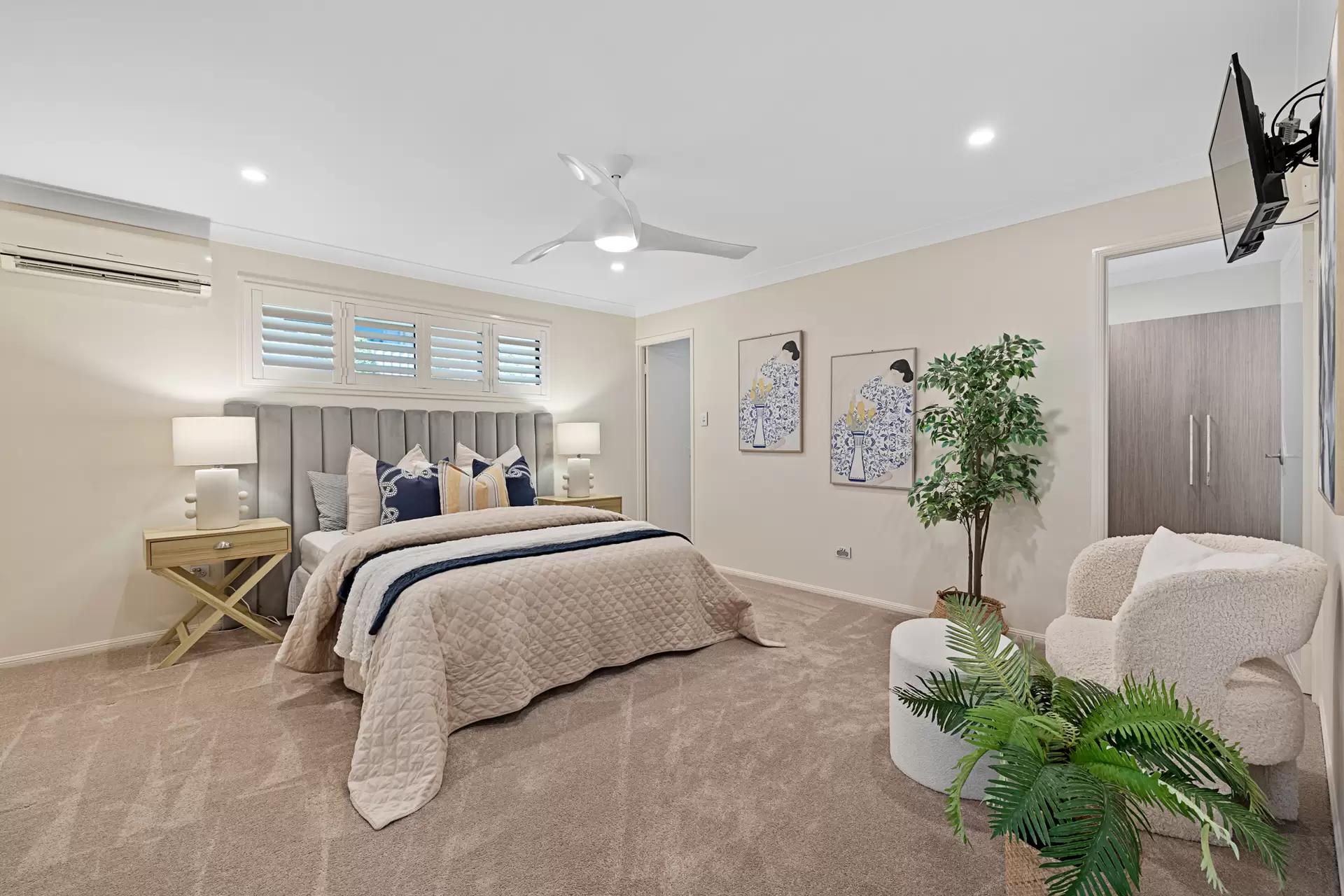 19 Bryce Place, Birkdale Sold by Queensland Sotheby's International Realty - image 1