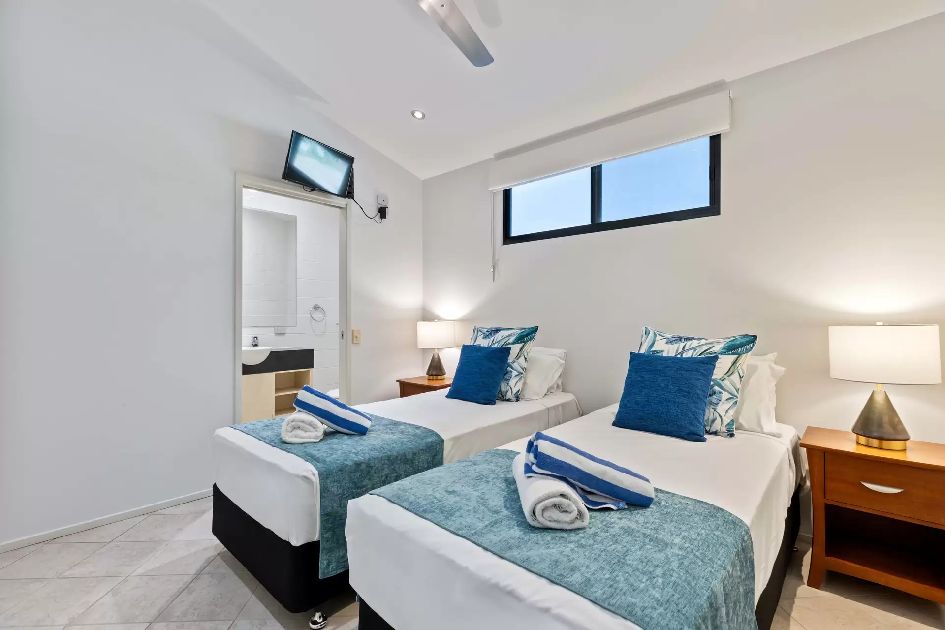 10/26-30 Macrossan Street, Port Douglas Sold by  - image 1