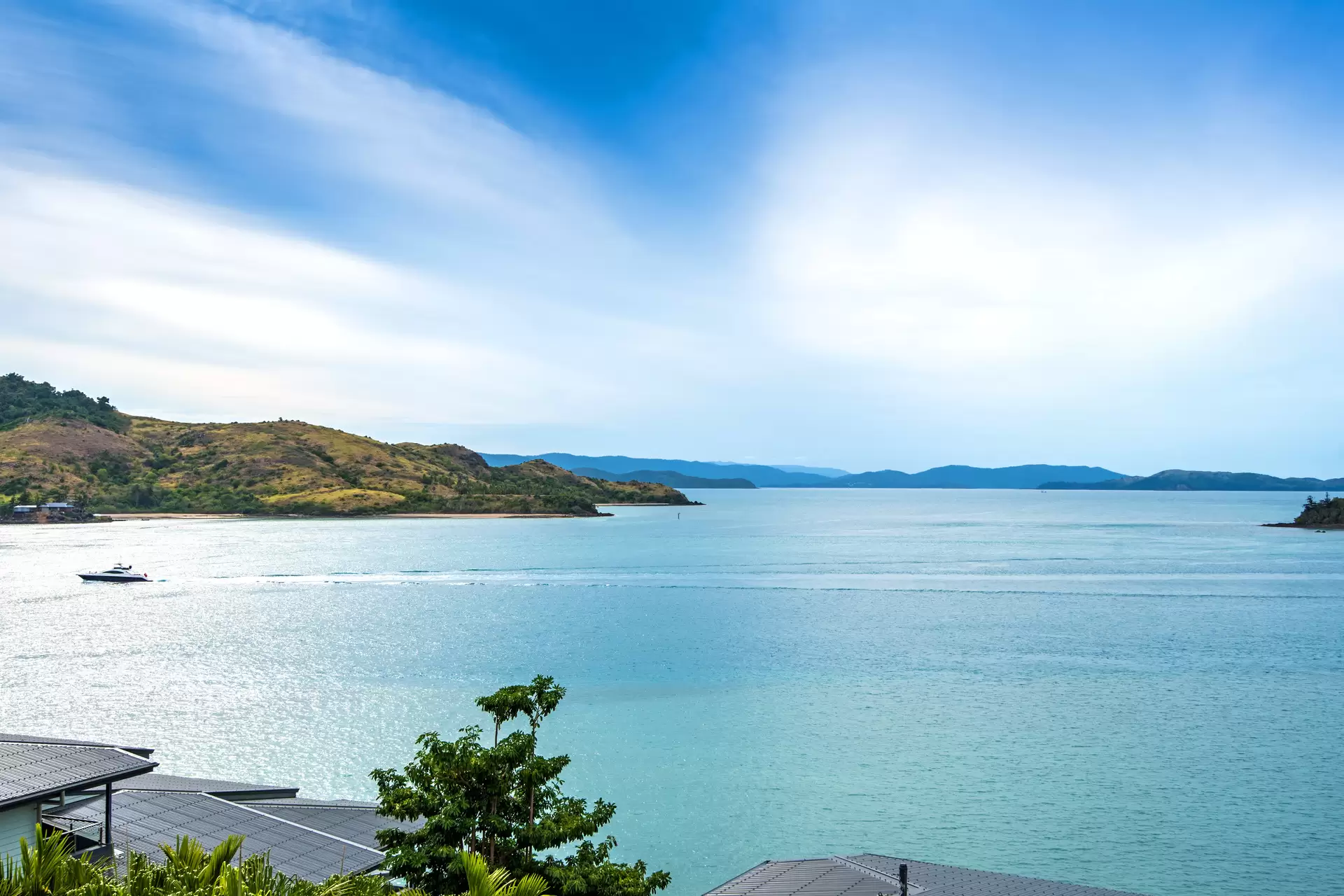 31/5 Acacia Drive, Hamilton Island Sold by Queensland Sotheby's International Realty - image 1