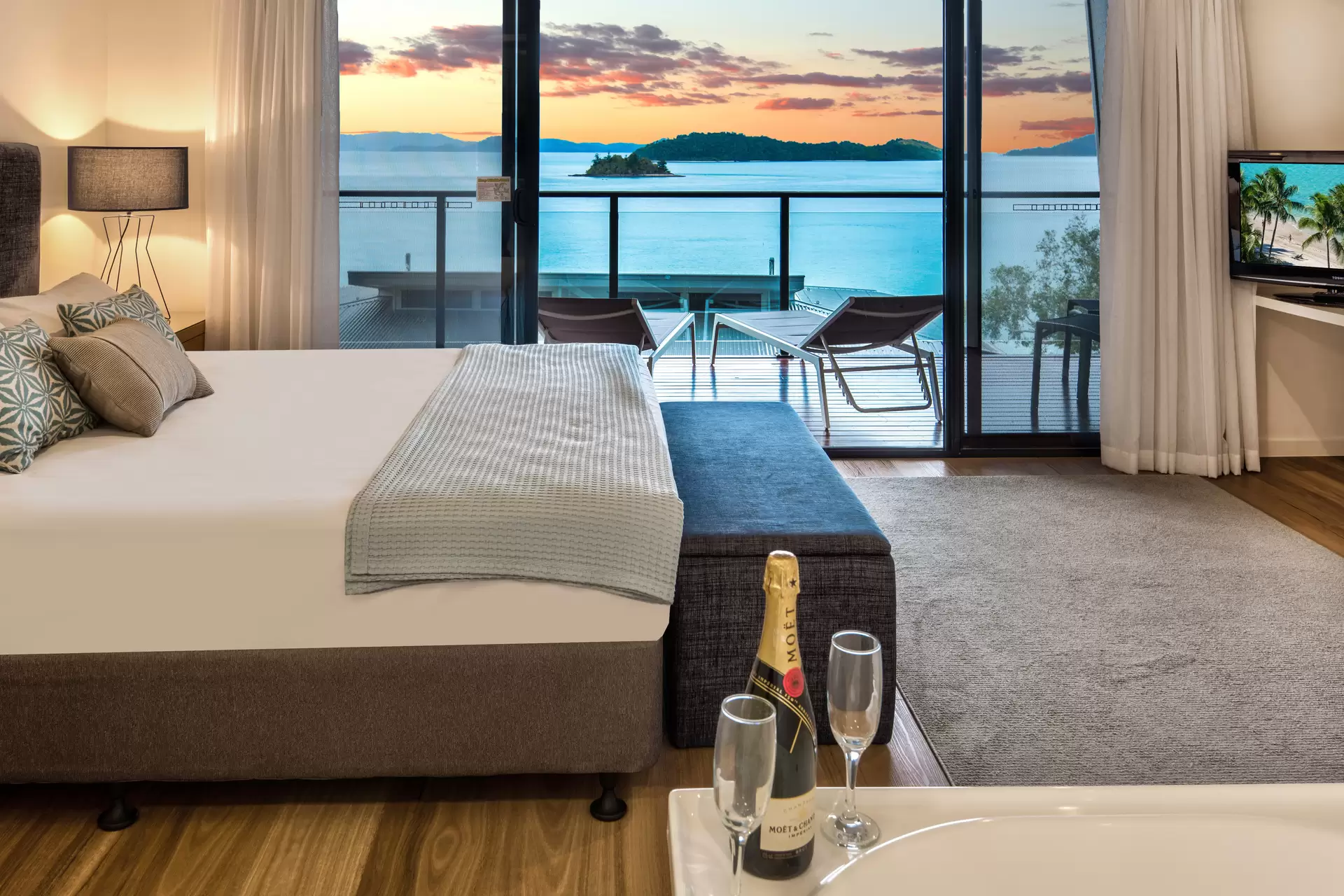 31/5 Acacia Drive, Hamilton Island Sold by Queensland Sotheby's International Realty - image 1