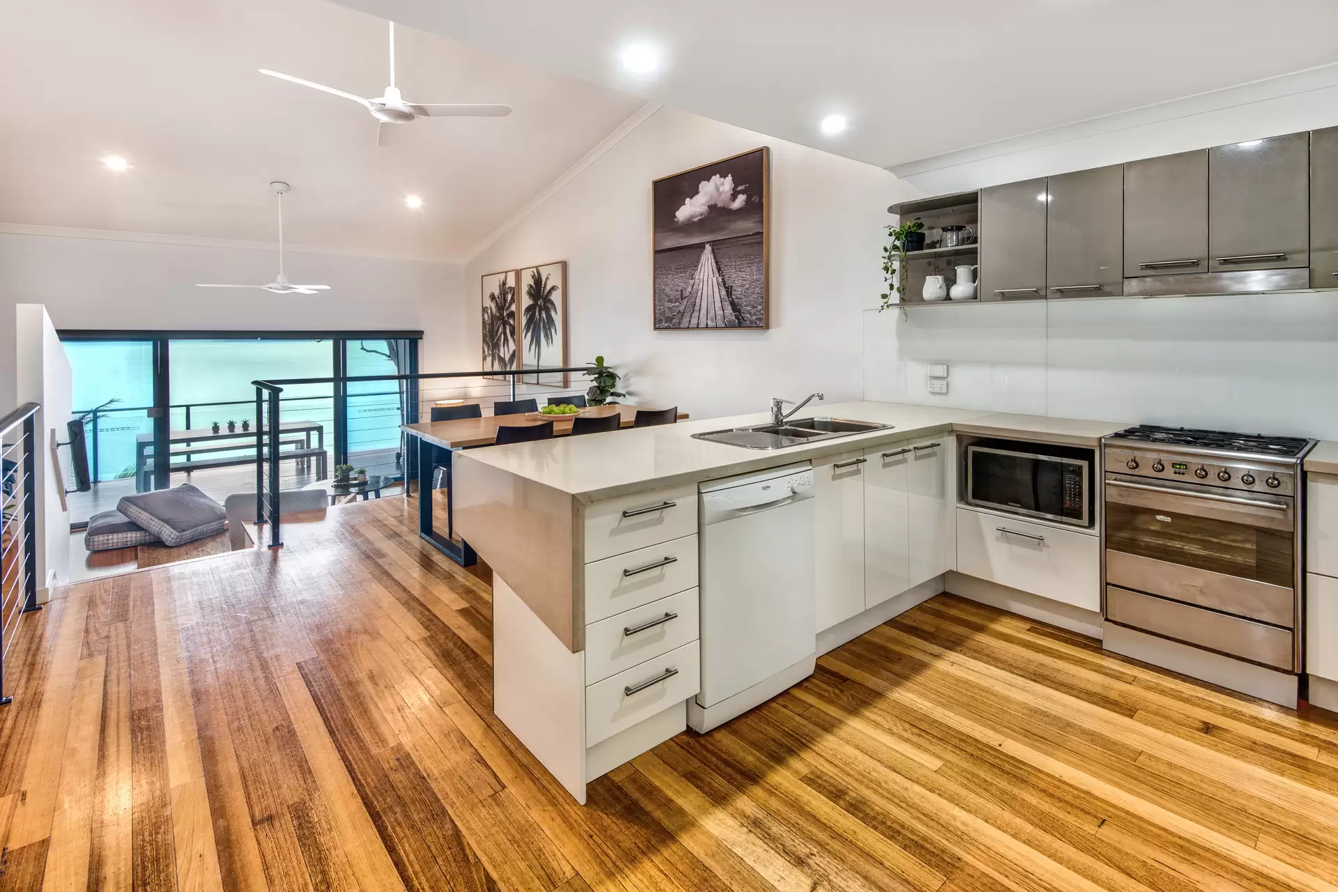6/5 Acacia Drive, Hamilton Island Sold by Queensland Sotheby's International Realty - image 1
