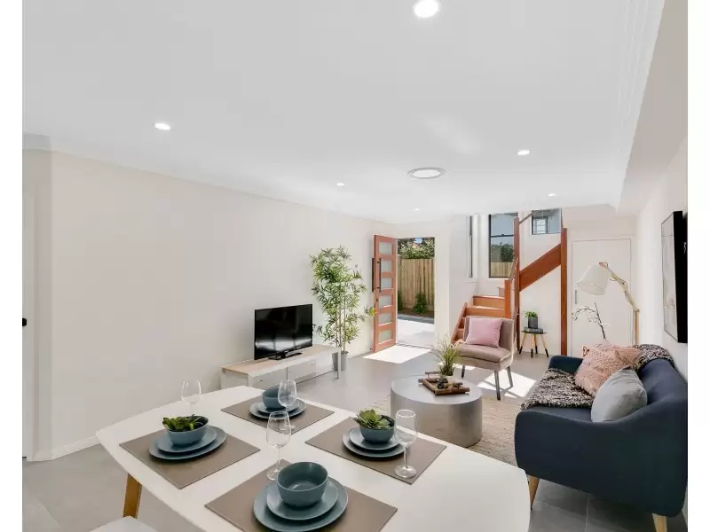 1/111 Falconer Street, Southport Sold by  - image 1