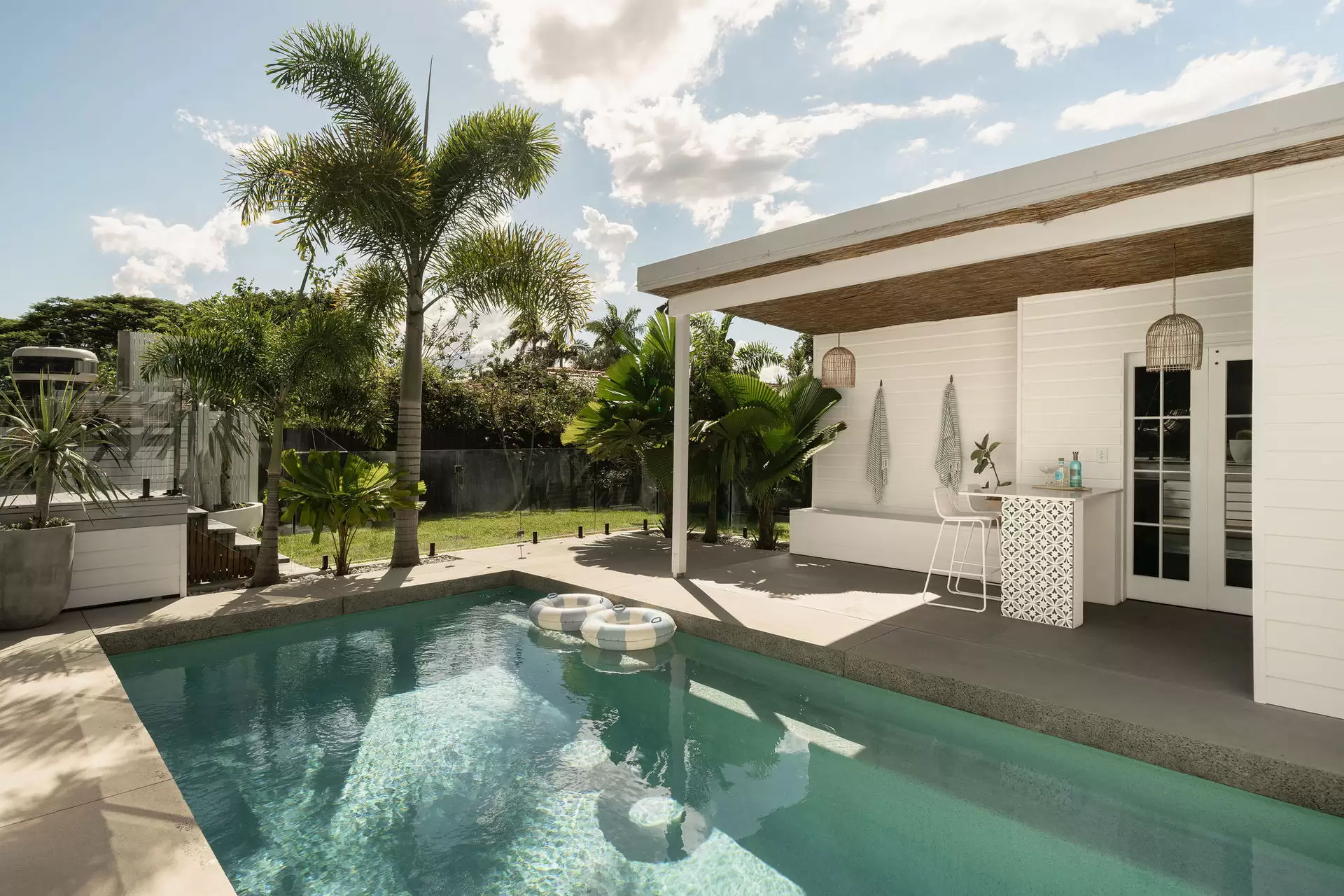 6 Wirega Street, Wavell Heights Sold by  - image 1
