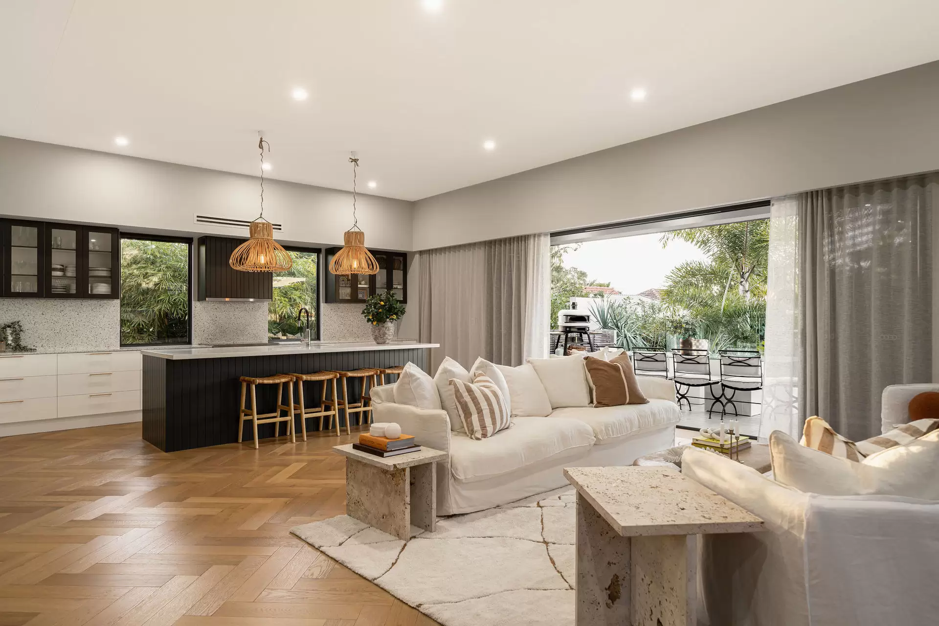6 Wirega Street, Wavell Heights Sold by  - image 1