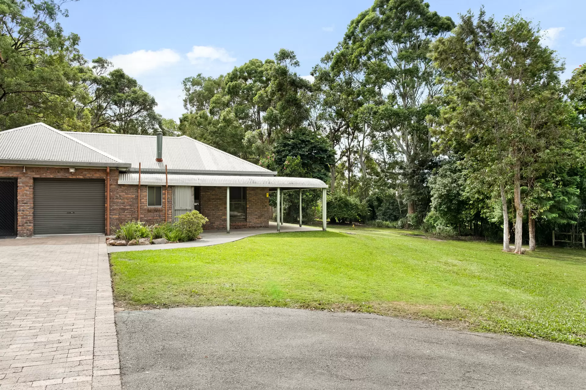 1740 Mt Gravatt Capalaba Road, Chandler Sold by Queensland Sotheby's International Realty - image 1