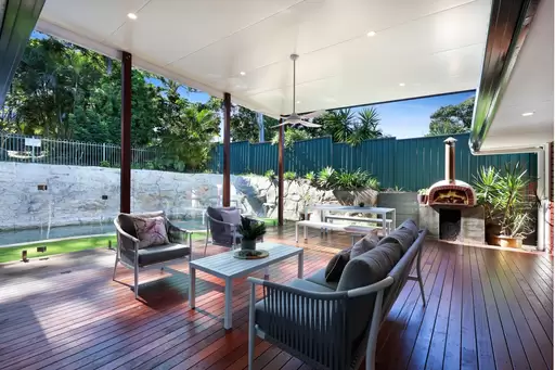 11 Kiowa Drive, Mudgeeraba Sold by 