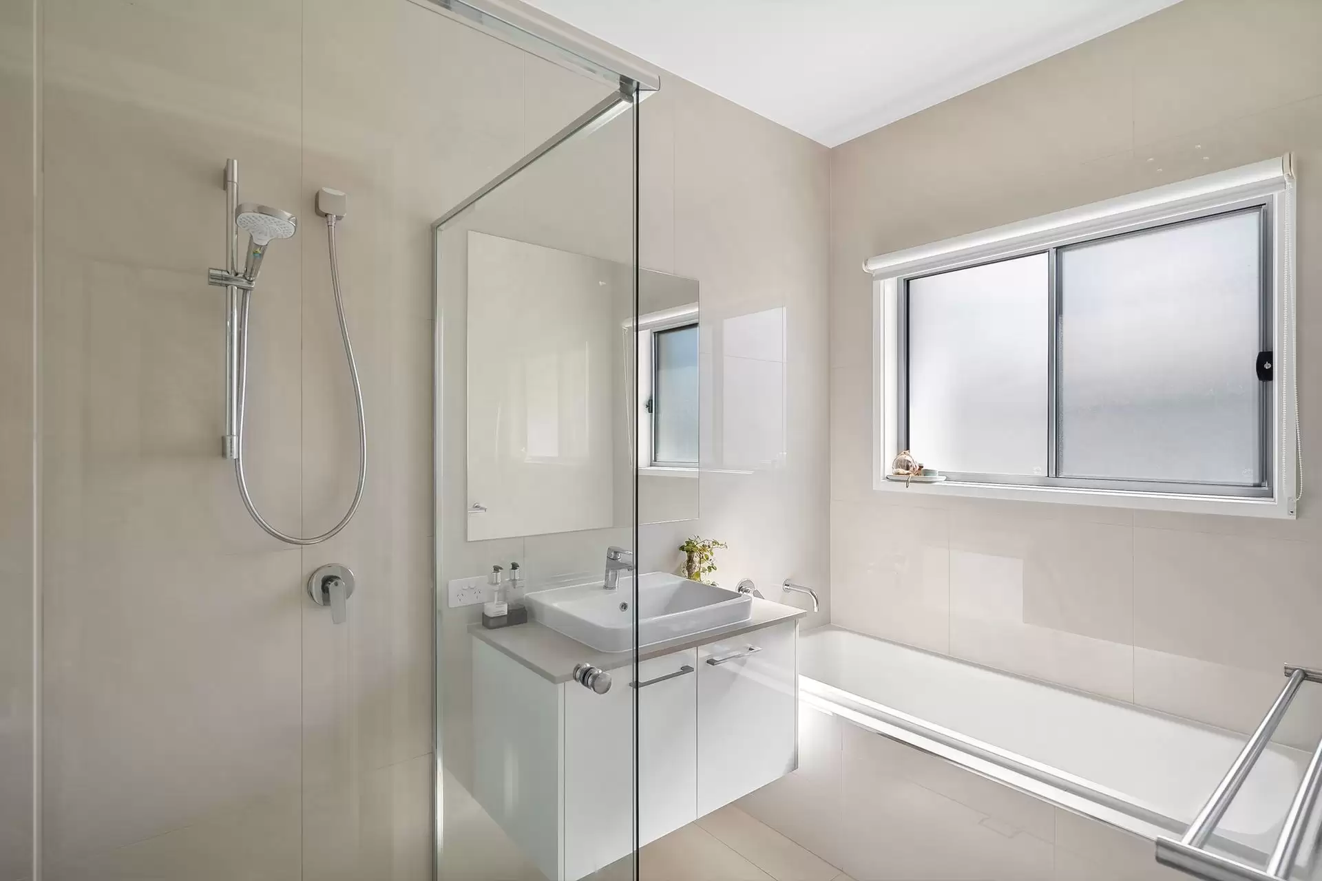 85 Augusta Circuit, Peregian Springs Sold by Queensland Sotheby's International Realty - image 1