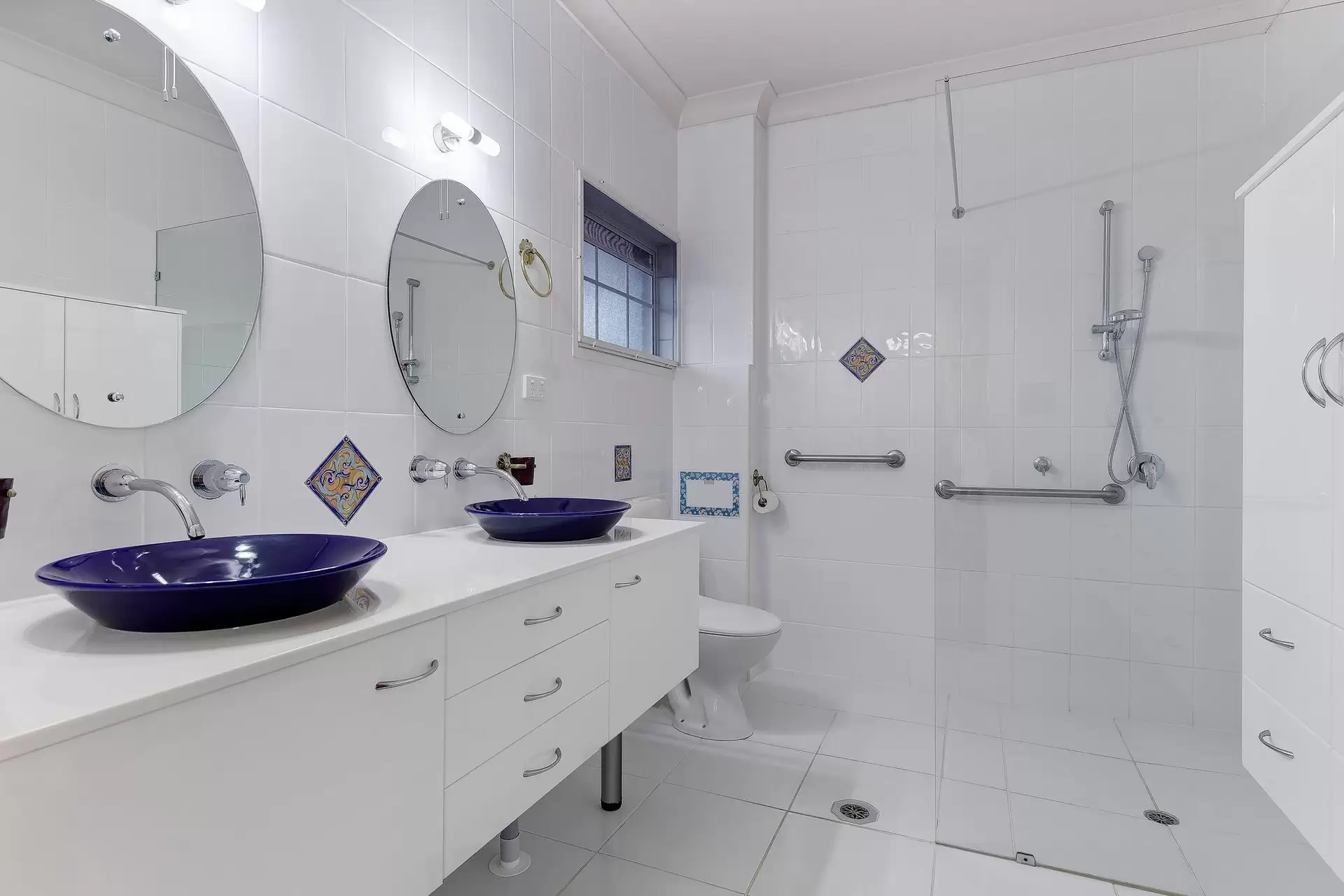 374 Grieve Road, Rochedale Sold by  - image 1