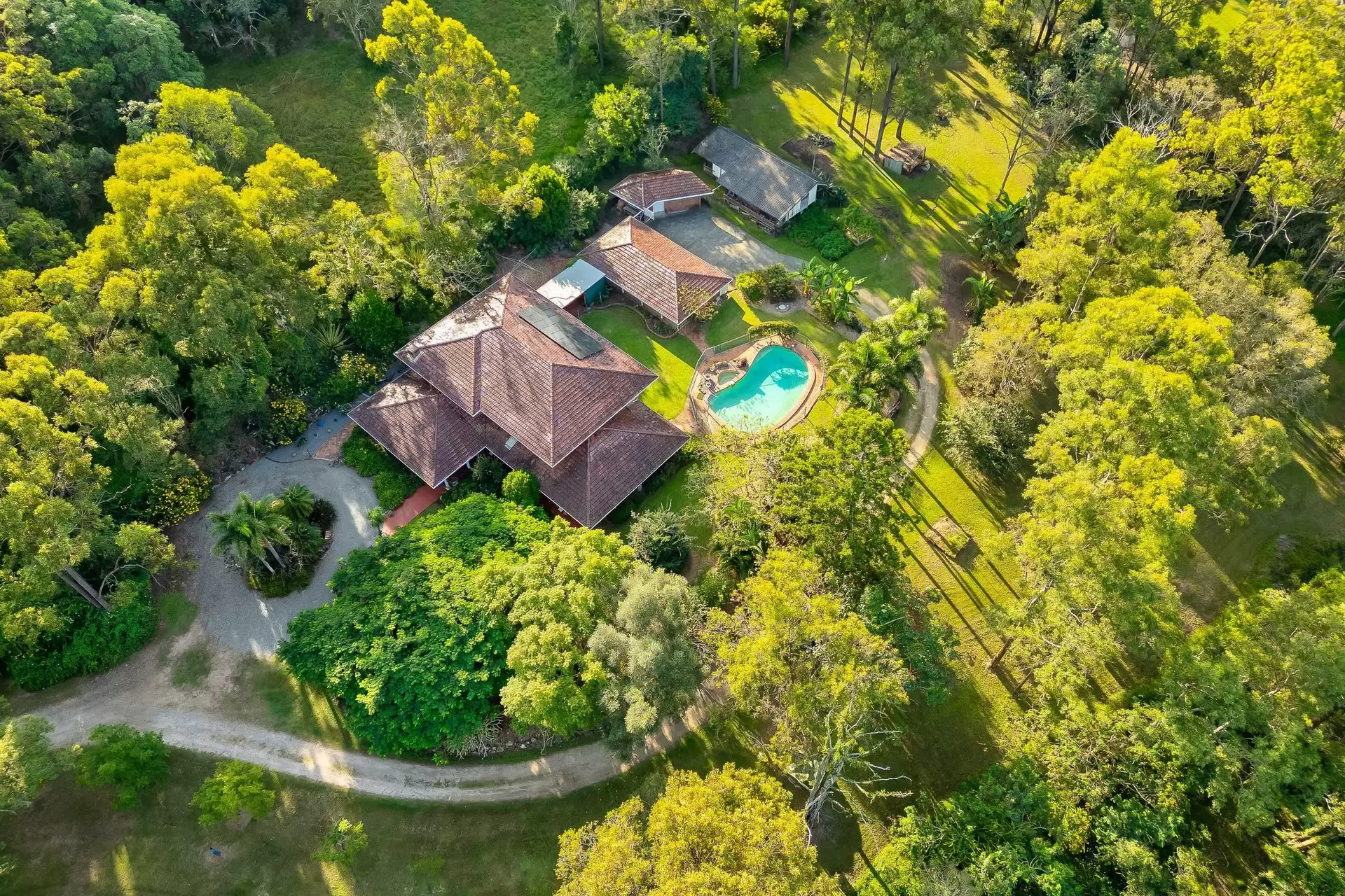 374 Grieve Road, Rochedale Sold by  - image 1