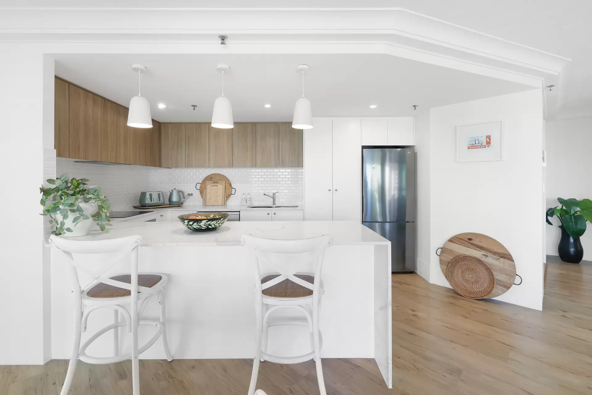 19/20 Cronin Avenue, Main Beach Sold by Queensland Sotheby's International Realty - image 1