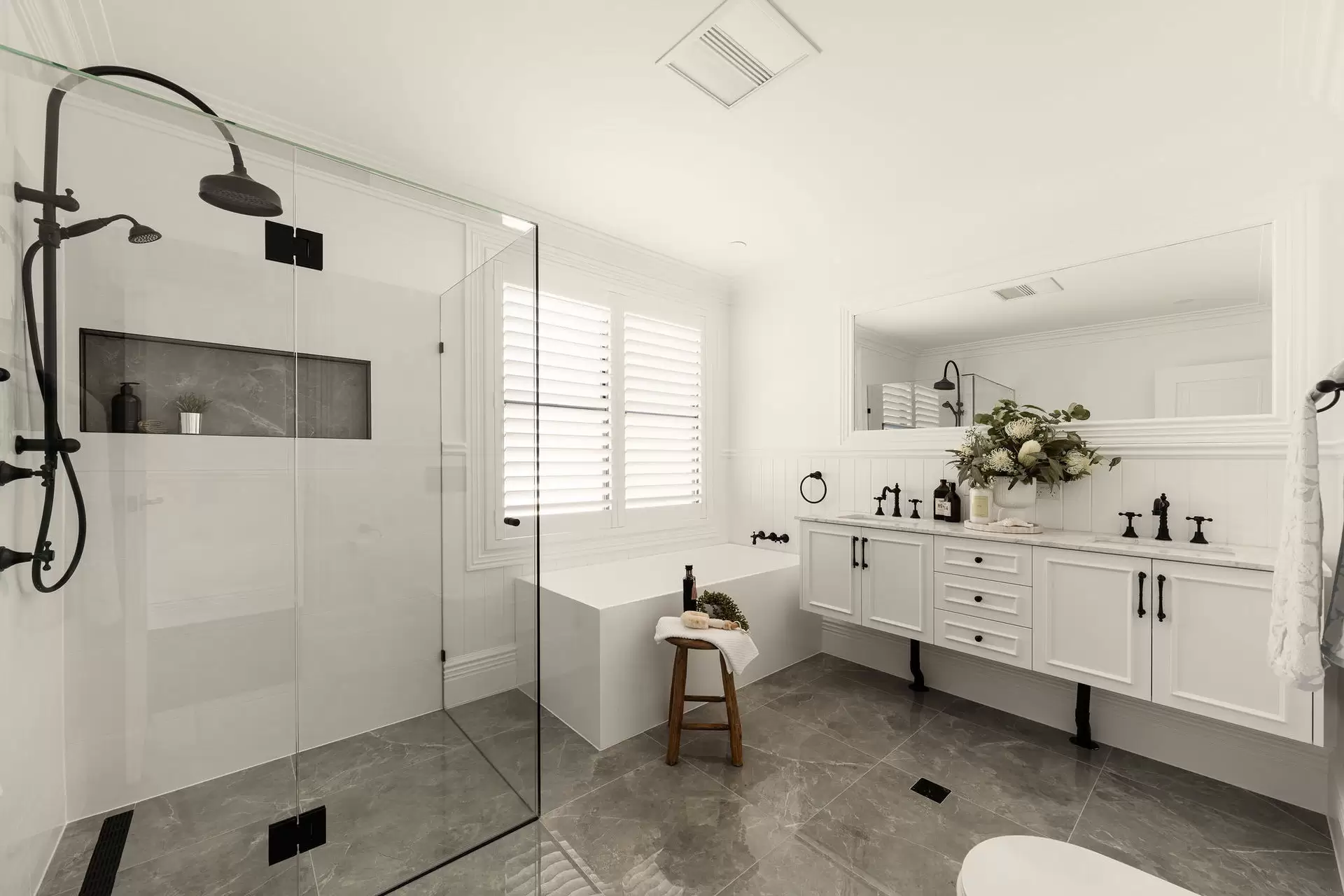 186 Turner Road, Kedron Sold by Queensland Sotheby's International Realty - image 1