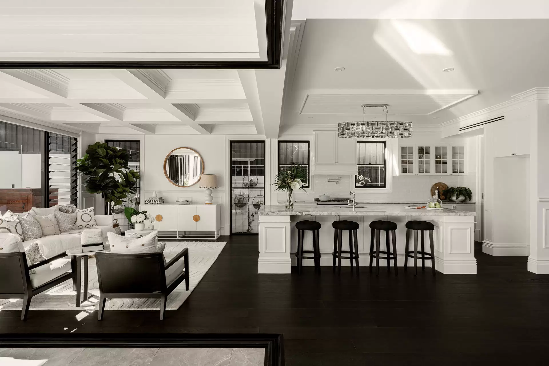 186 Turner Road, Kedron Sold by Queensland Sotheby's International Realty - image 1