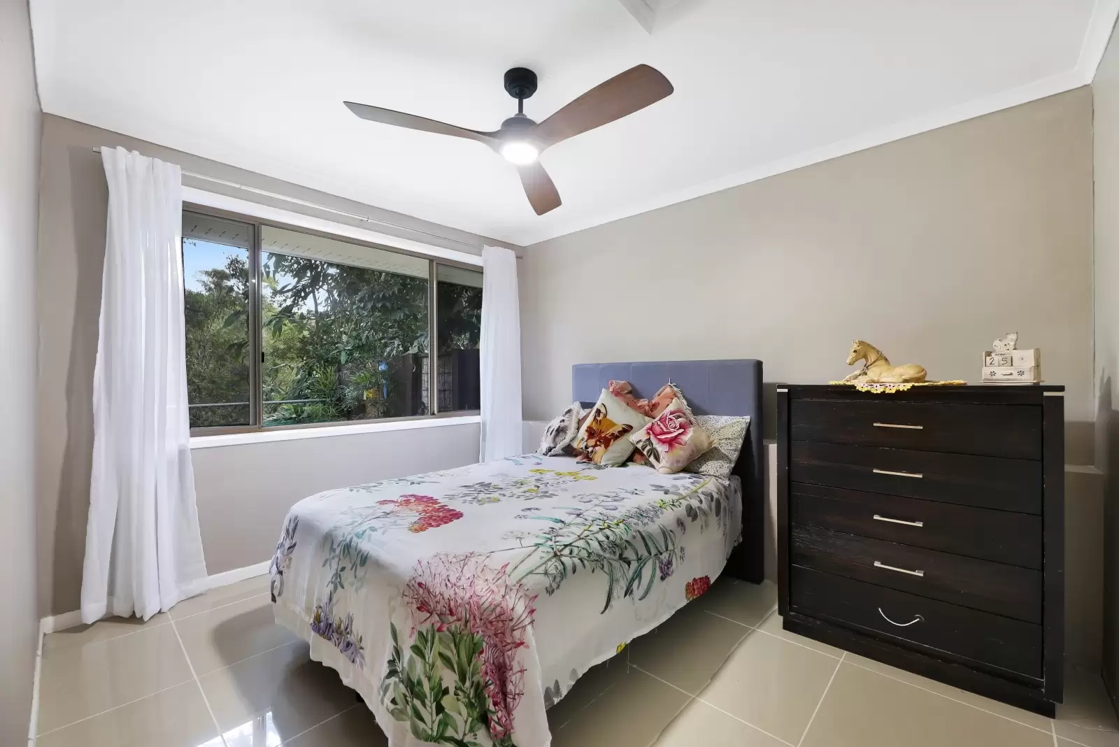 39 Strawberry Road, Mudgeeraba Sold by Queensland Sotheby's International Realty - image 1