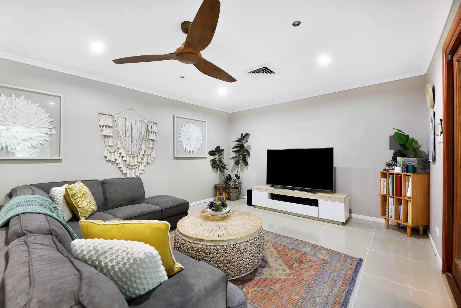 39 Strawberry Road, Mudgeeraba Sold by Queensland Sotheby's International Realty - image 1