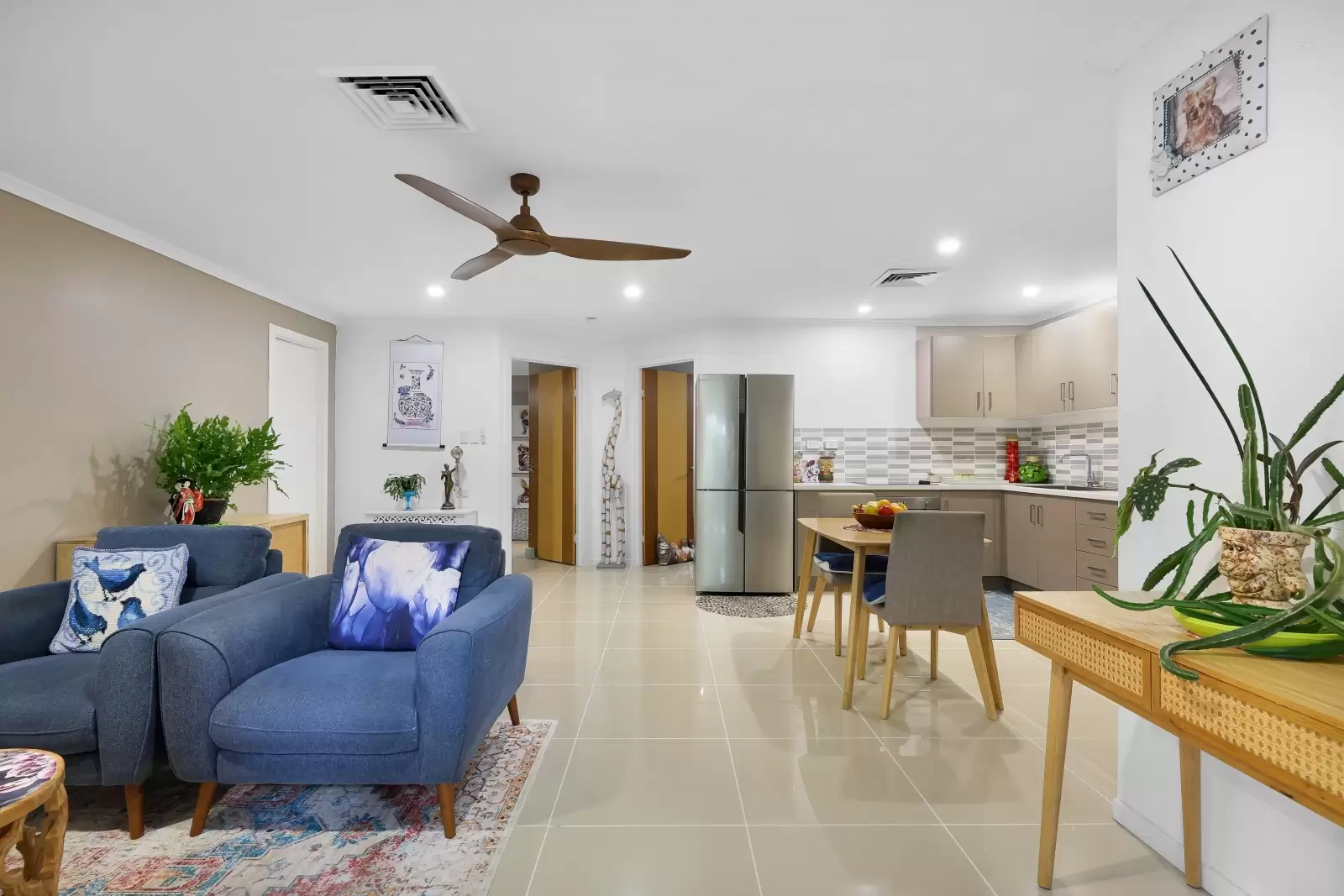 39 Strawberry Road, Mudgeeraba Sold by Queensland Sotheby's International Realty - image 1