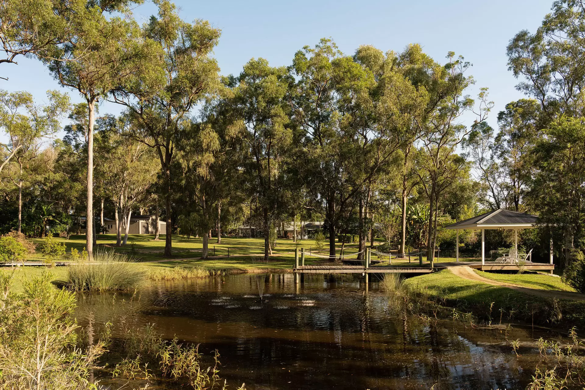 101 Geldart Road, Chandler Sold by Queensland Sotheby's International Realty - image 1
