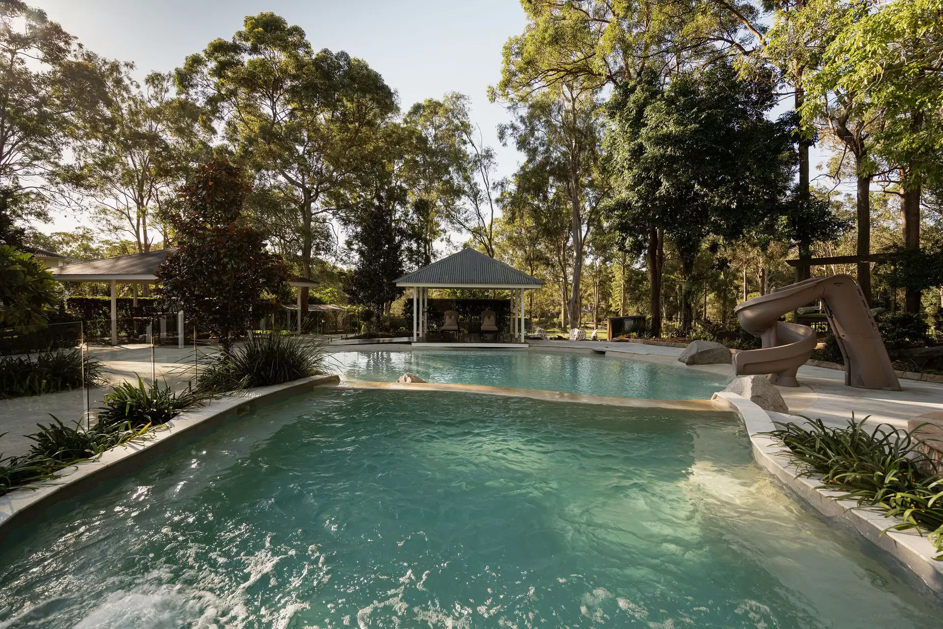 101 Geldart Road, Chandler Sold by Queensland Sotheby's International Realty - image 1