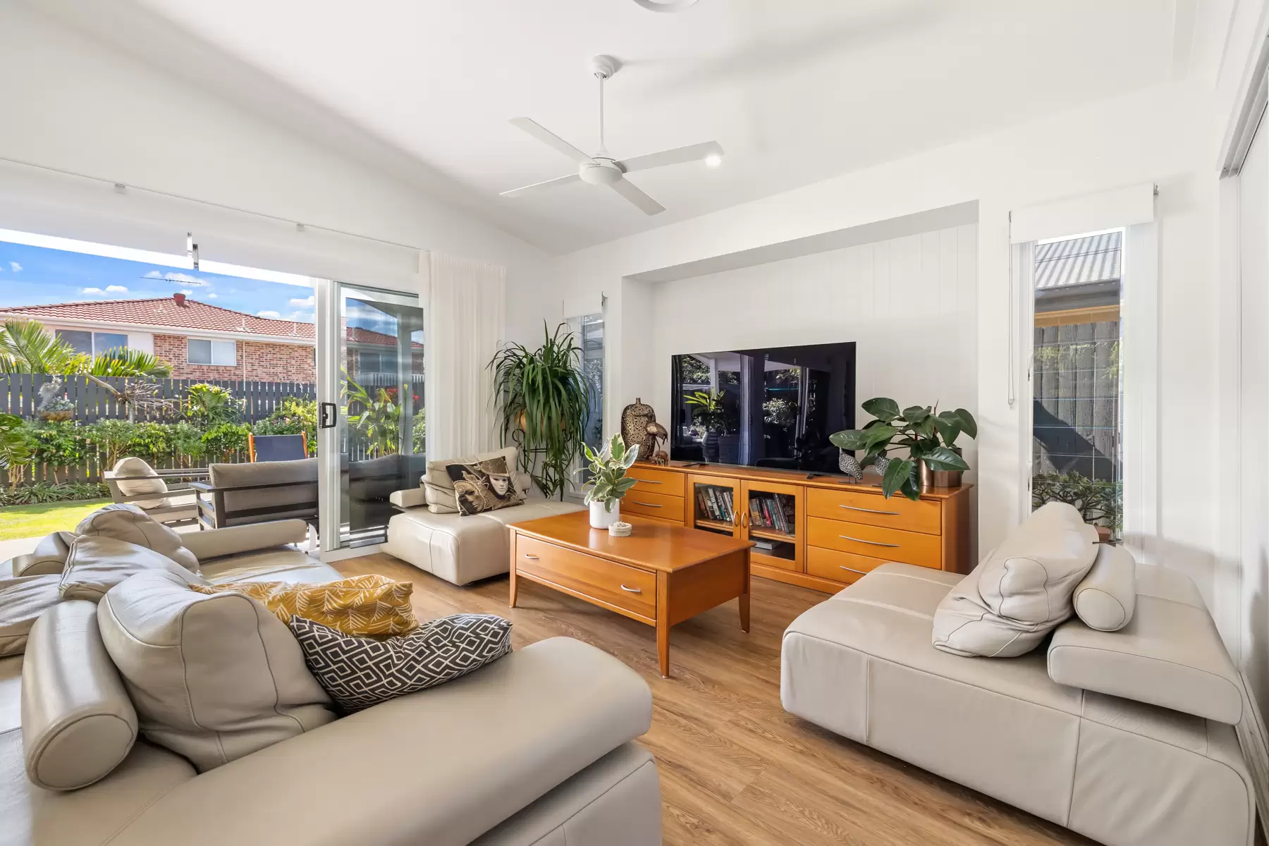 12 Dell Street, Cleveland Sold by Queensland Sotheby's International Realty - image 1