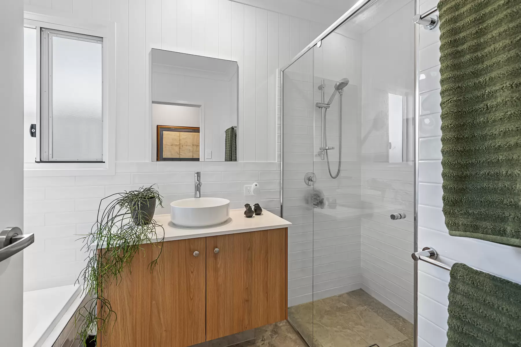 12 Dell Street, Cleveland Sold by Queensland Sotheby's International Realty - image 1
