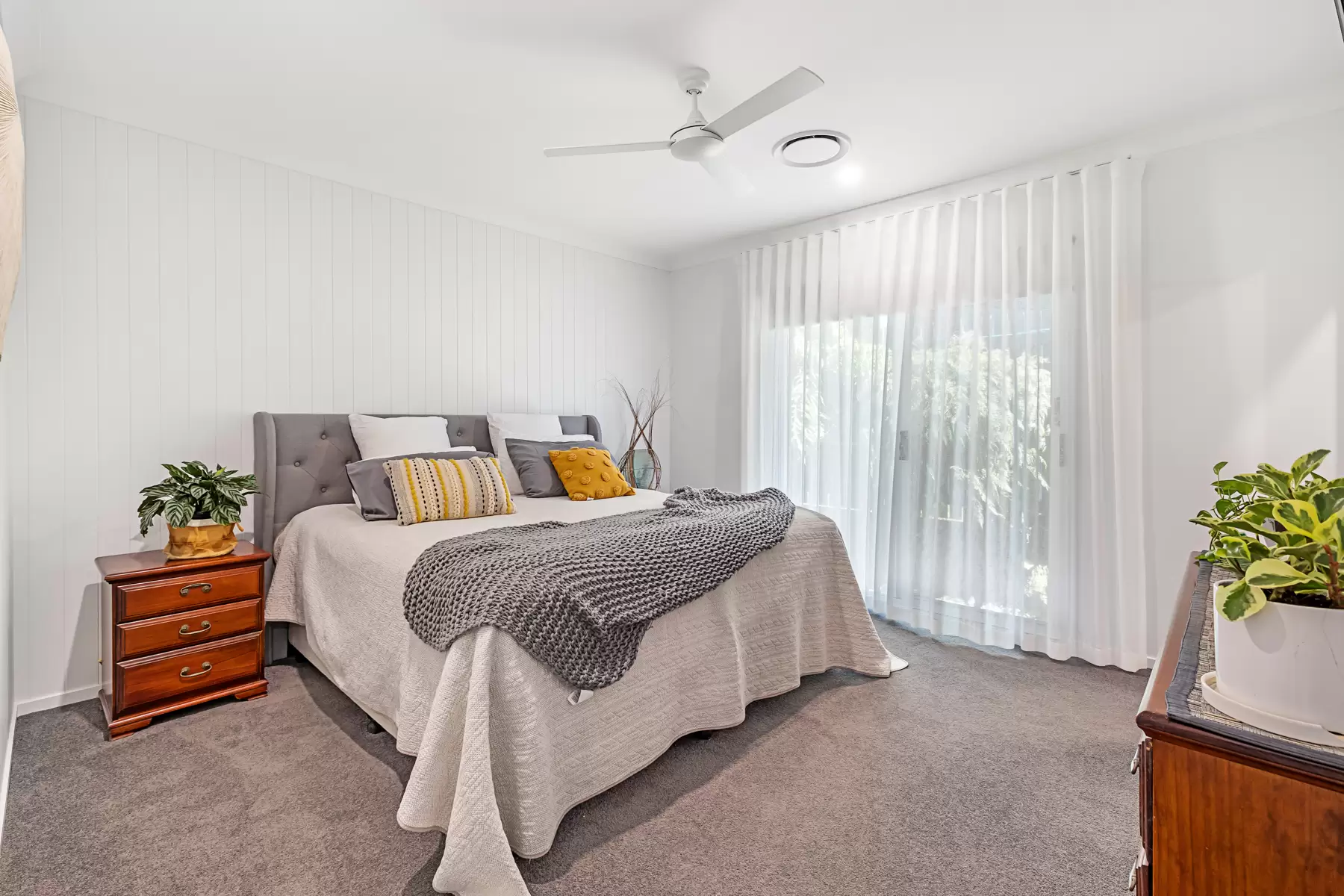 12 Dell Street, Cleveland Sold by Queensland Sotheby's International Realty - image 1