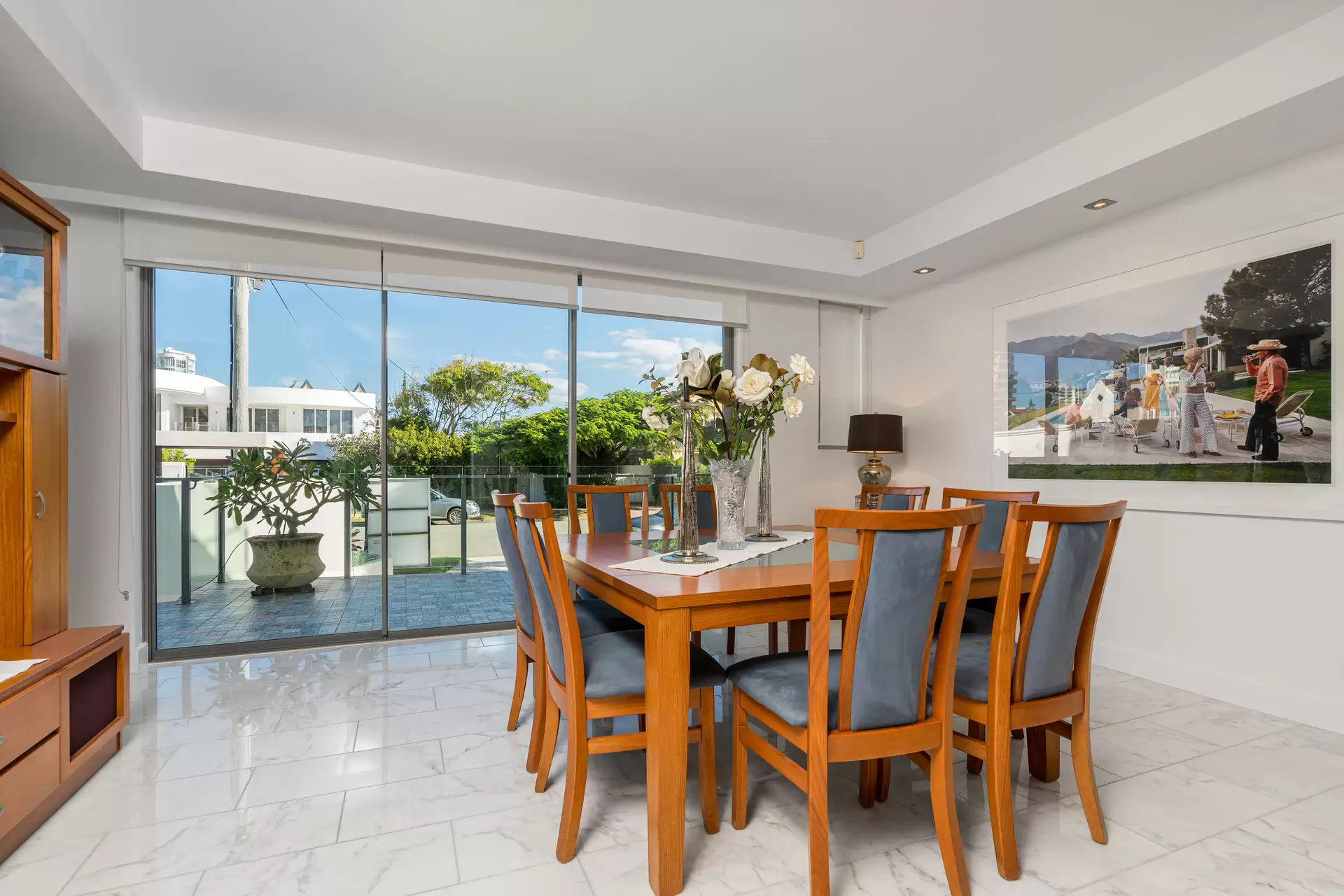 2/35 Hughes Avenue, Main Beach Sold by Queensland Sotheby's International Realty - image 1
