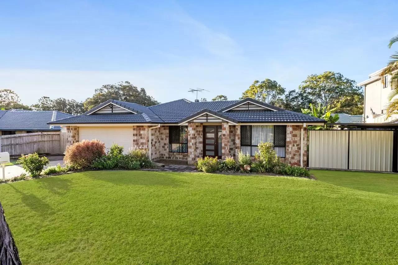 12 Carolena Street, Cleveland Sold by  - image 1