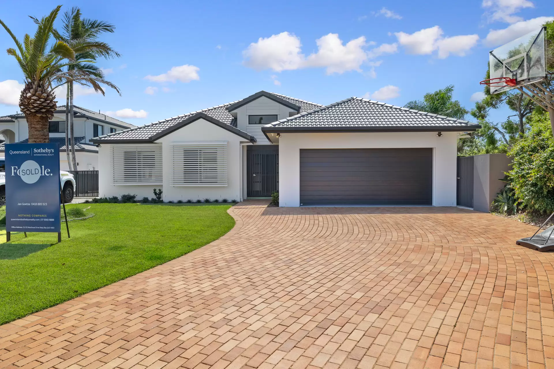 10 Beaufort Court, Raby Bay Sold by  - image 1