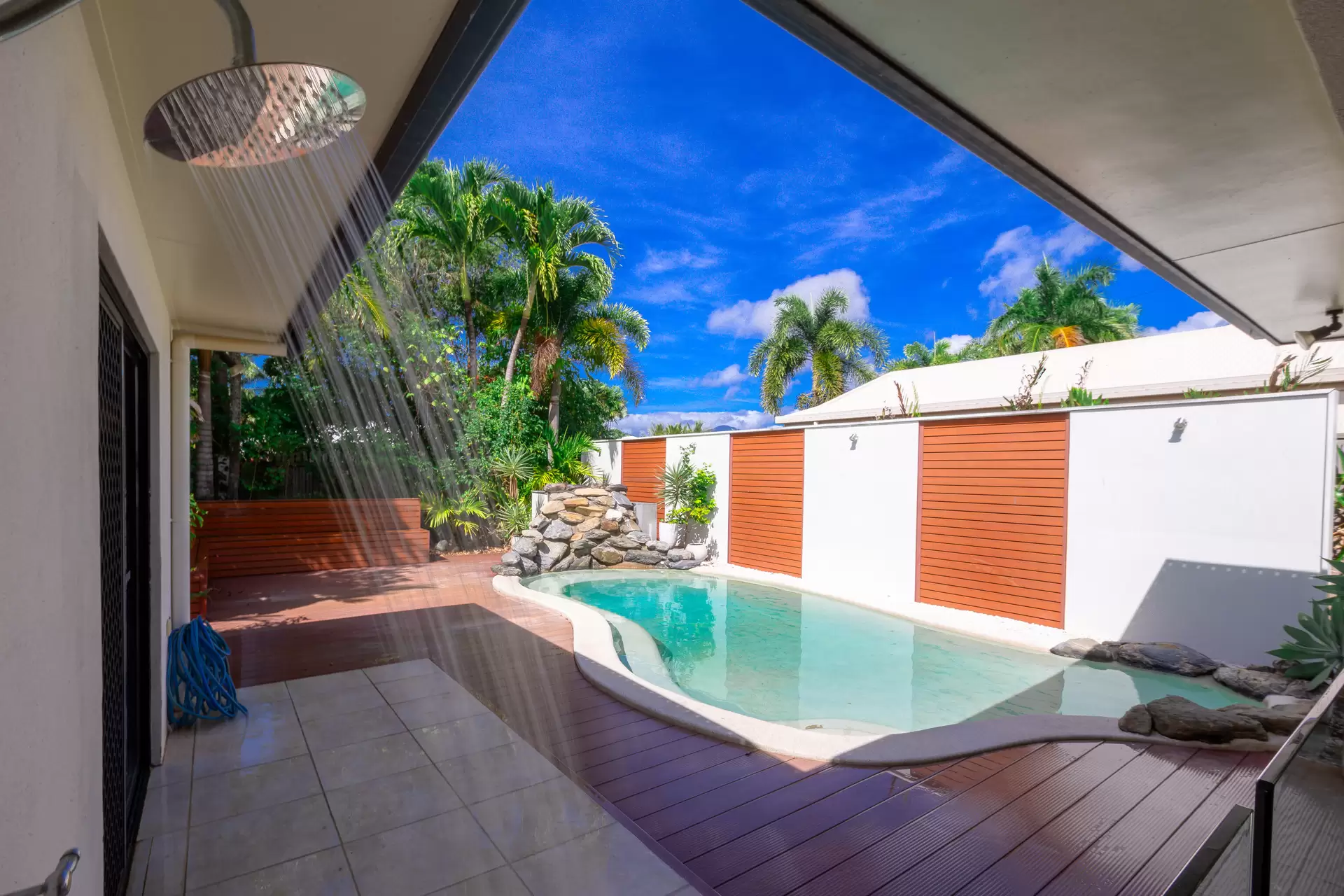 2 Lorikeet Close, Port Douglas Sold by Queensland Sotheby's International Realty - image 1