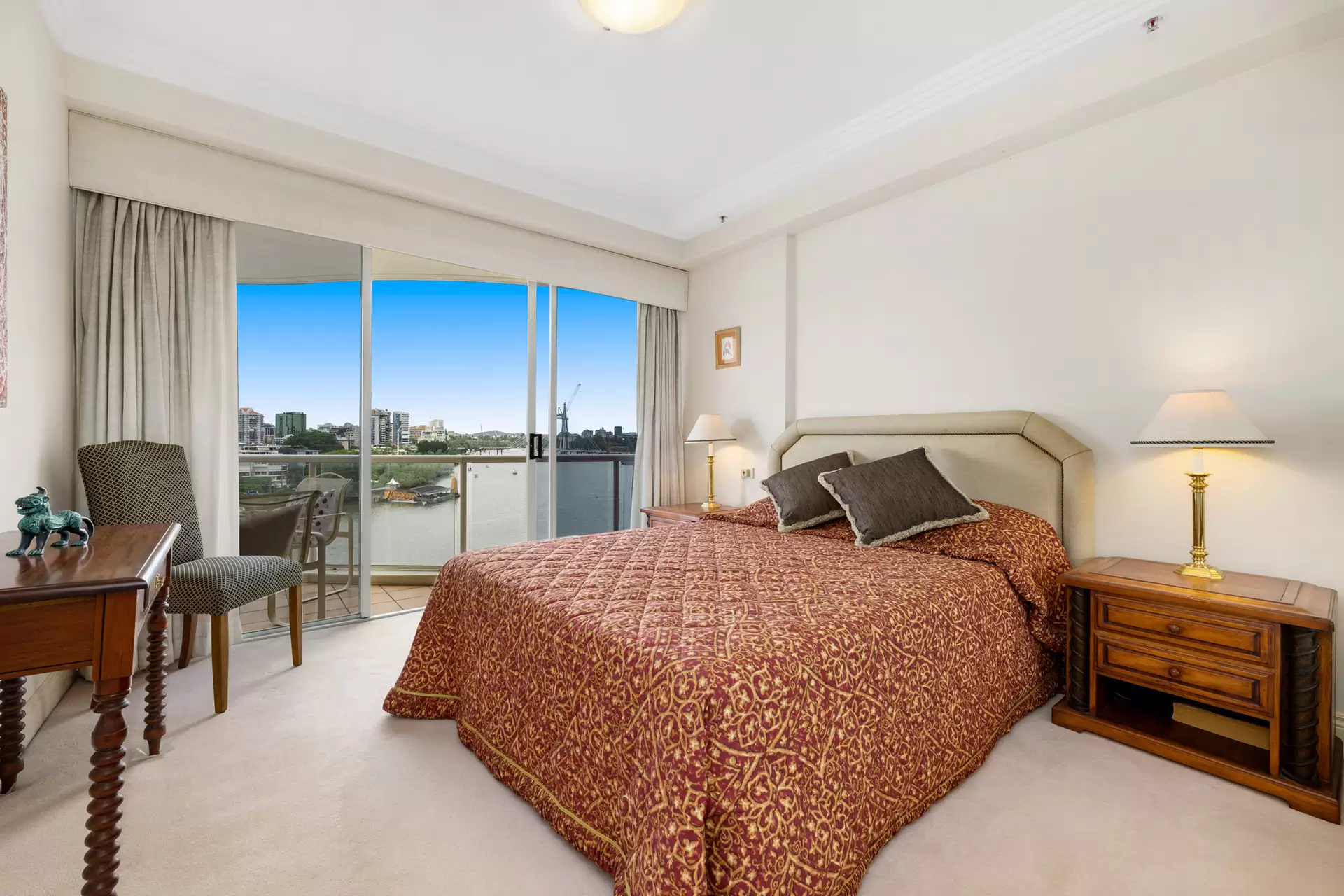 45/32 Macrossan Street, Brisbane City Sold by  - image 1