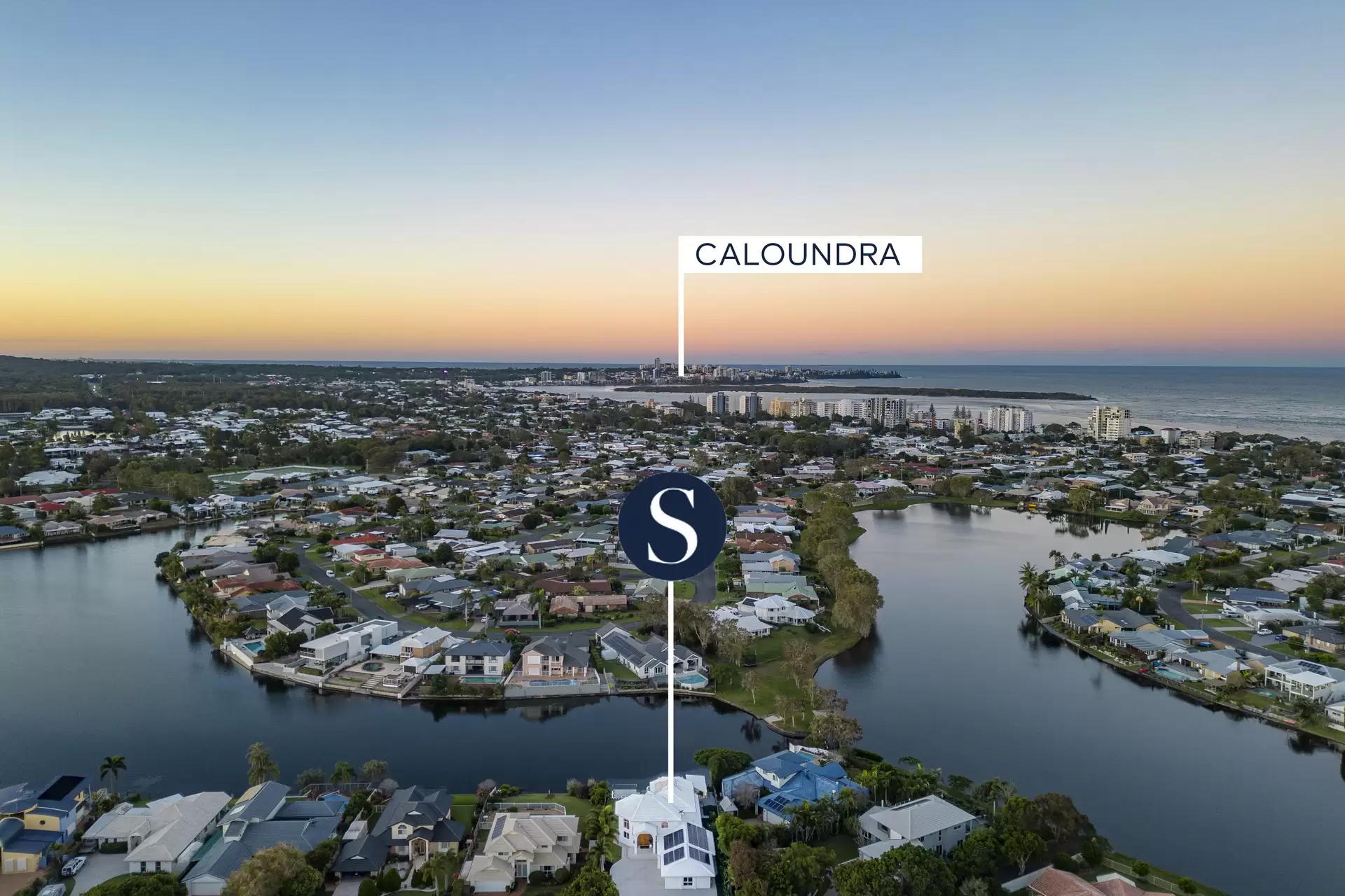 17 Stirling Castle Court, Pelican Waters Sold by Queensland Sotheby's International Realty - image 1