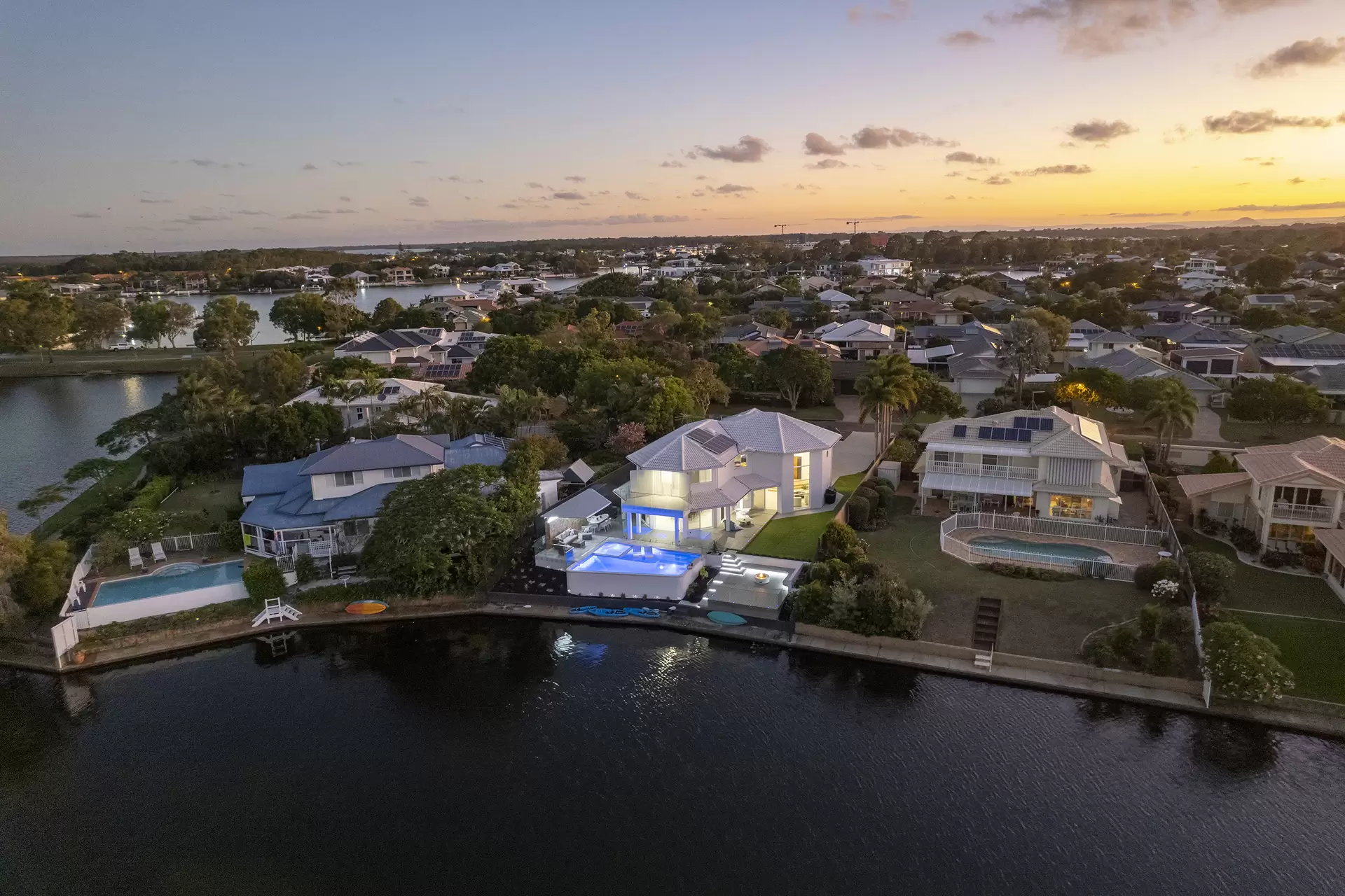 17 Stirling Castle Court, Pelican Waters Sold by Queensland Sotheby's International Realty - image 1