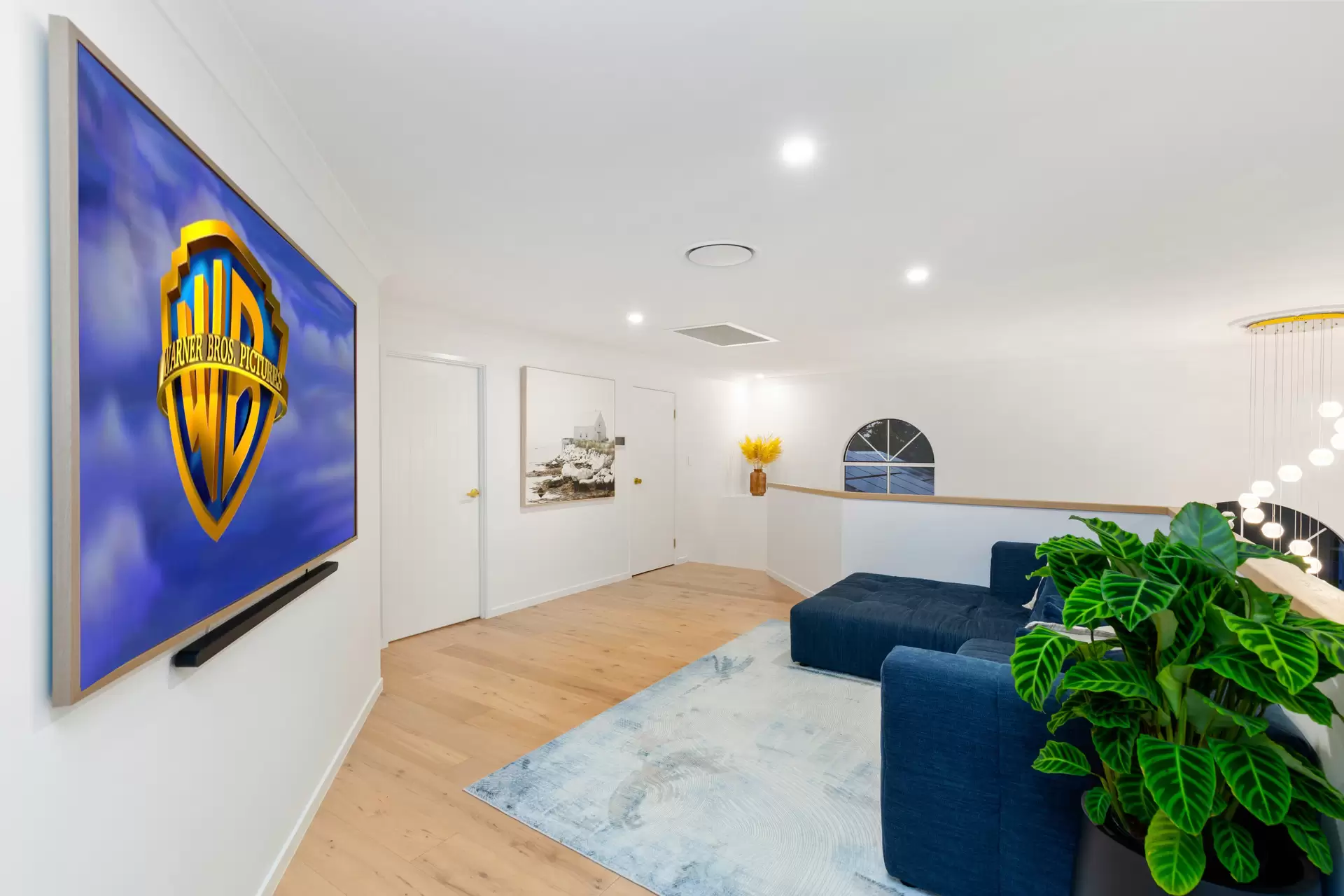 17 Stirling Castle Court, Pelican Waters Sold by Queensland Sotheby's International Realty - image 1