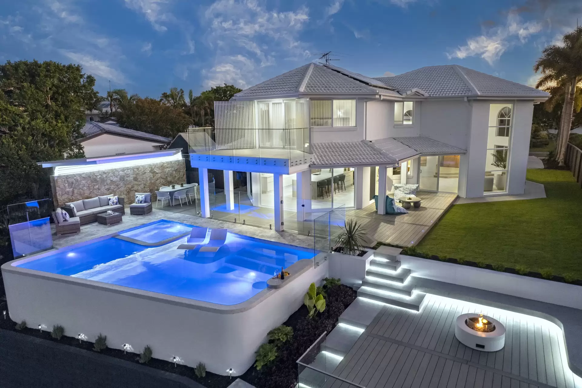 17 Stirling Castle Court, Pelican Waters Sold by Queensland Sotheby's International Realty - image 1