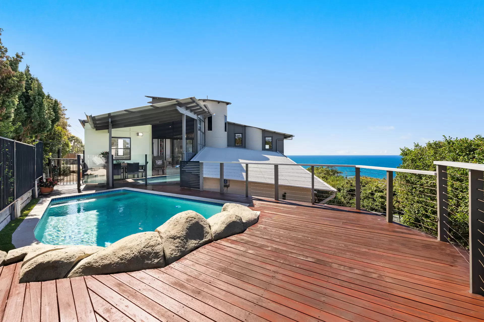 8 Majestic Court, Coolum Beach Sold by Queensland Sotheby's International Realty - image 1