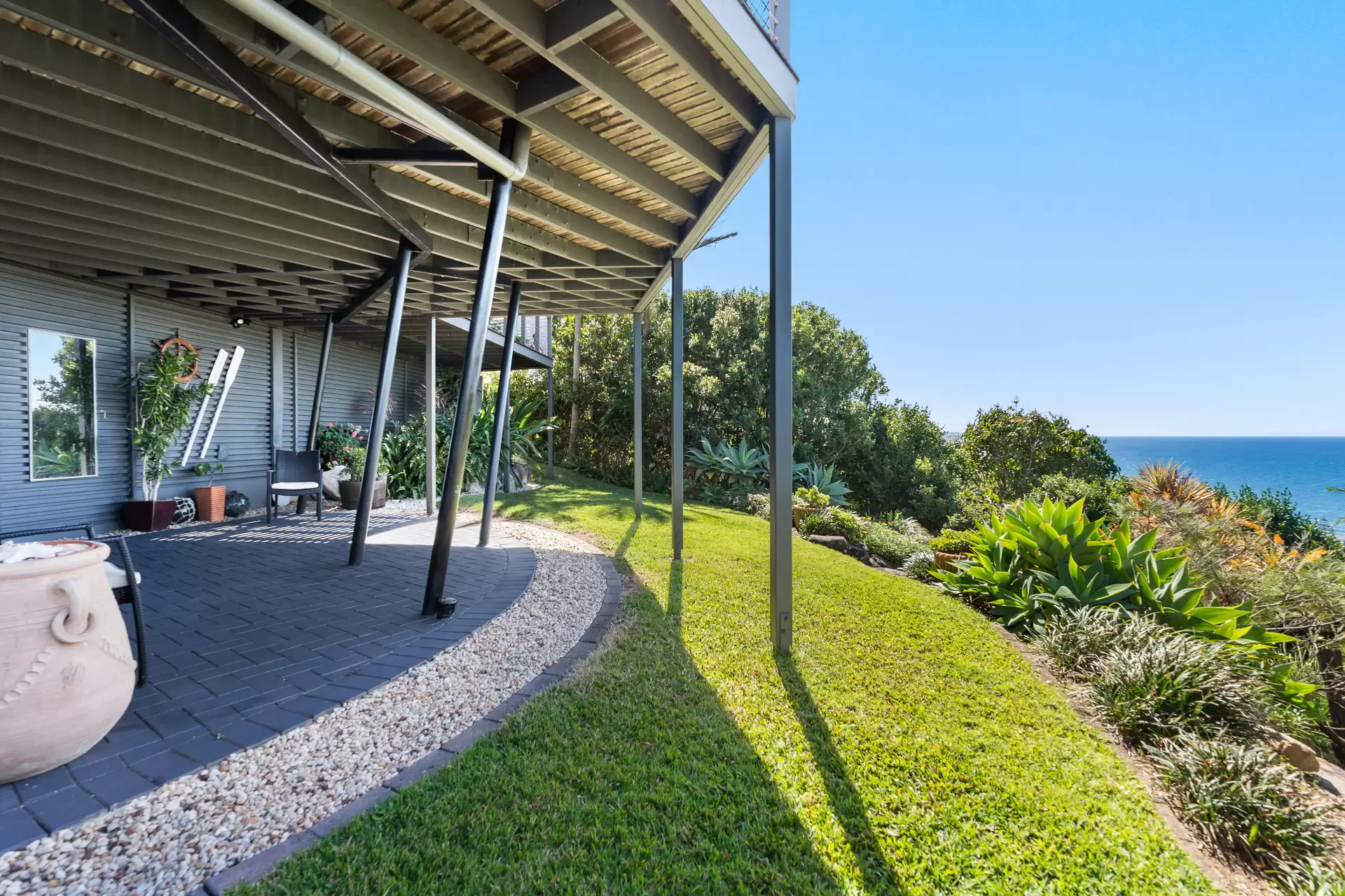 8 Majestic Court, Coolum Beach Sold by Queensland Sotheby's International Realty - image 1