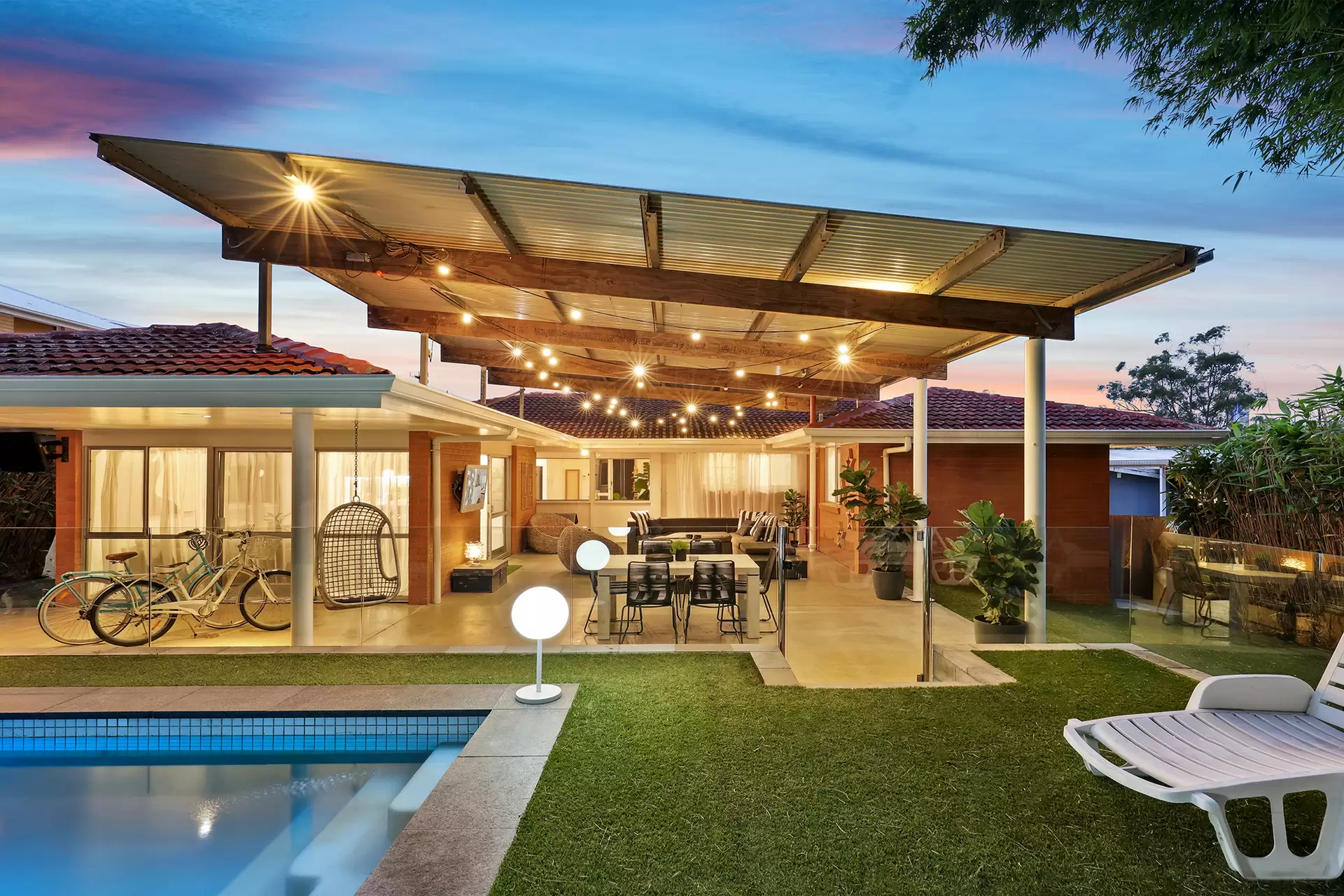 11 Petersen Avenue, Southport Sold by  - image 1