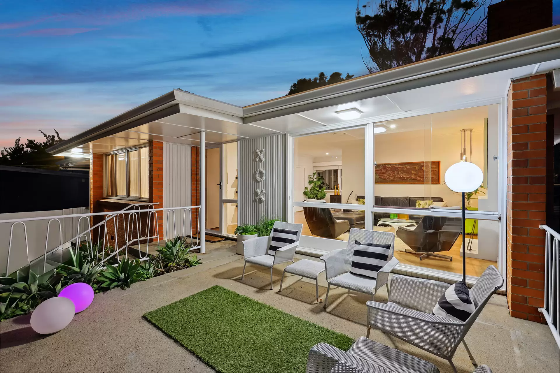 11 Petersen Avenue, Southport Sold by Queensland Sotheby's International Realty - image 1