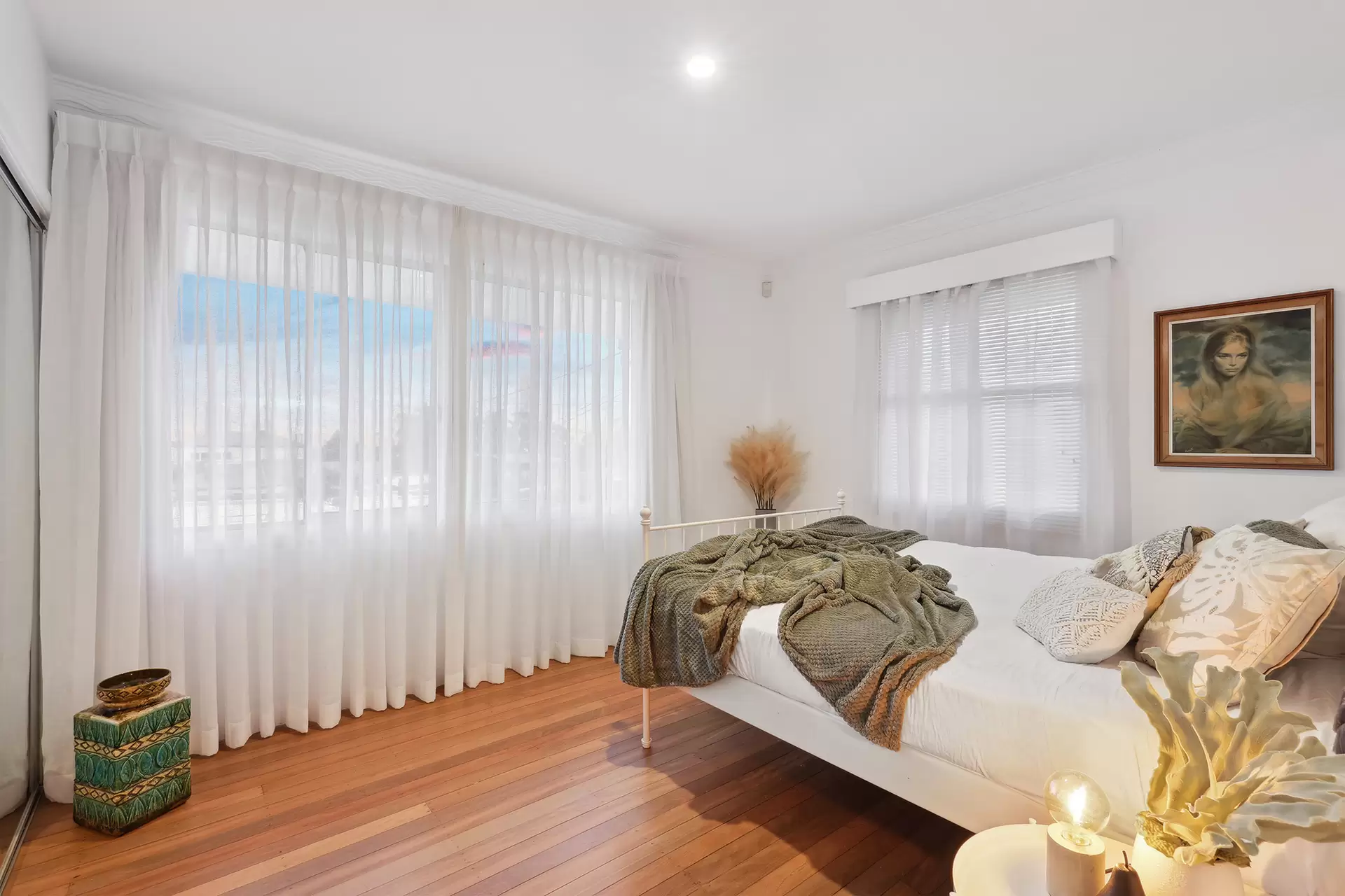 11 Petersen Avenue, Southport Sold by Queensland Sotheby's International Realty - image 1