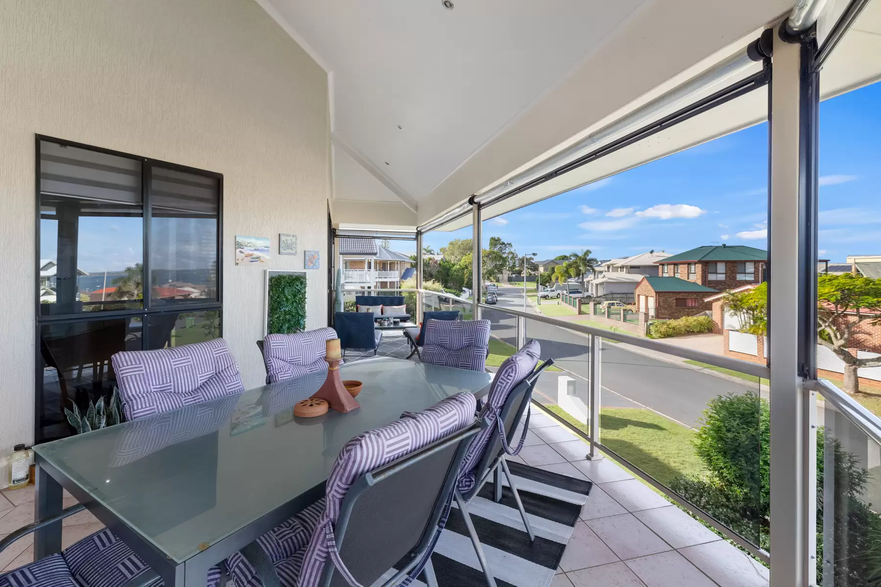 14 Lookout Court, Victoria Point Sold by Queensland Sotheby's International Realty - image 1