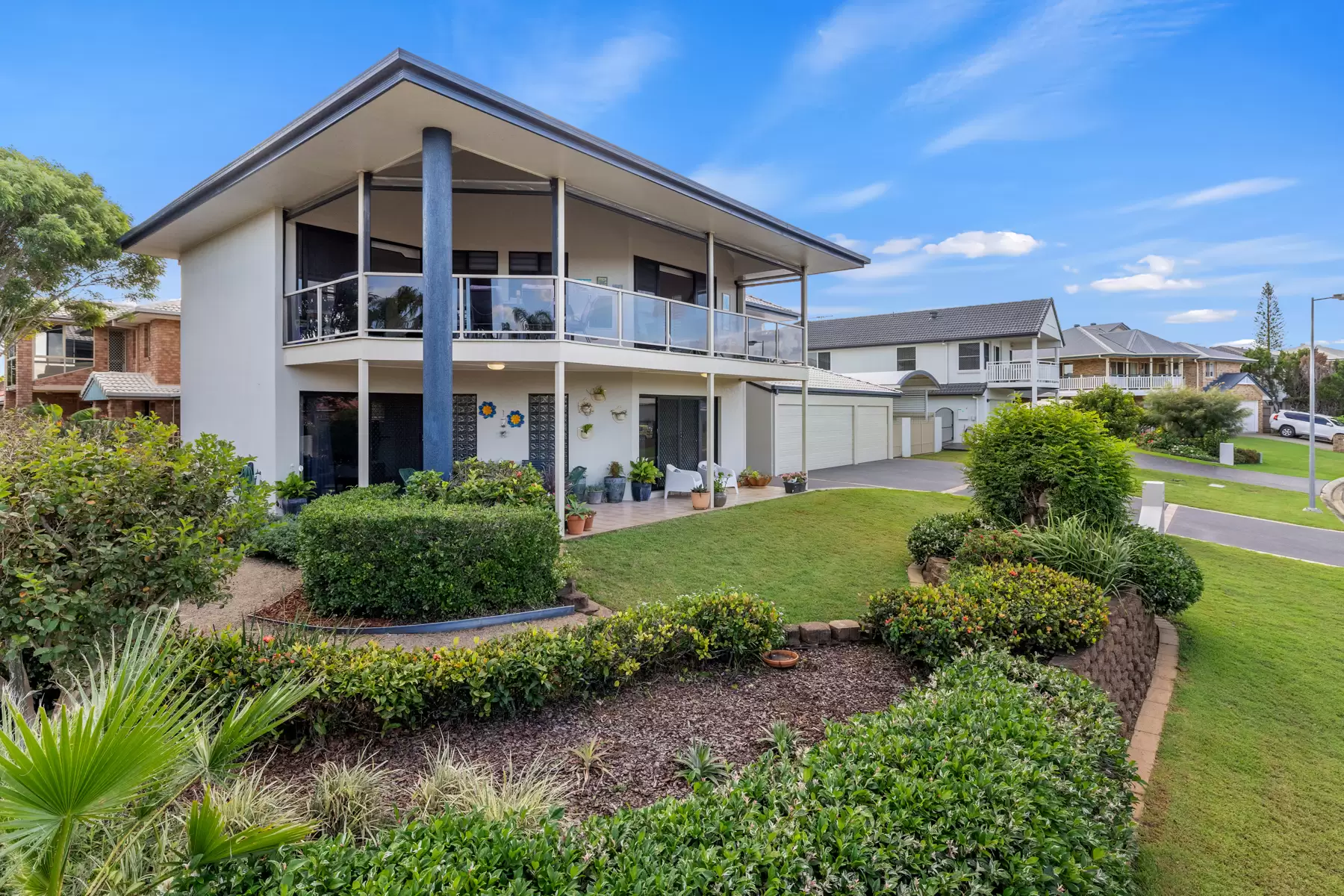 14 Lookout Court, Victoria Point Sold by  - image 1