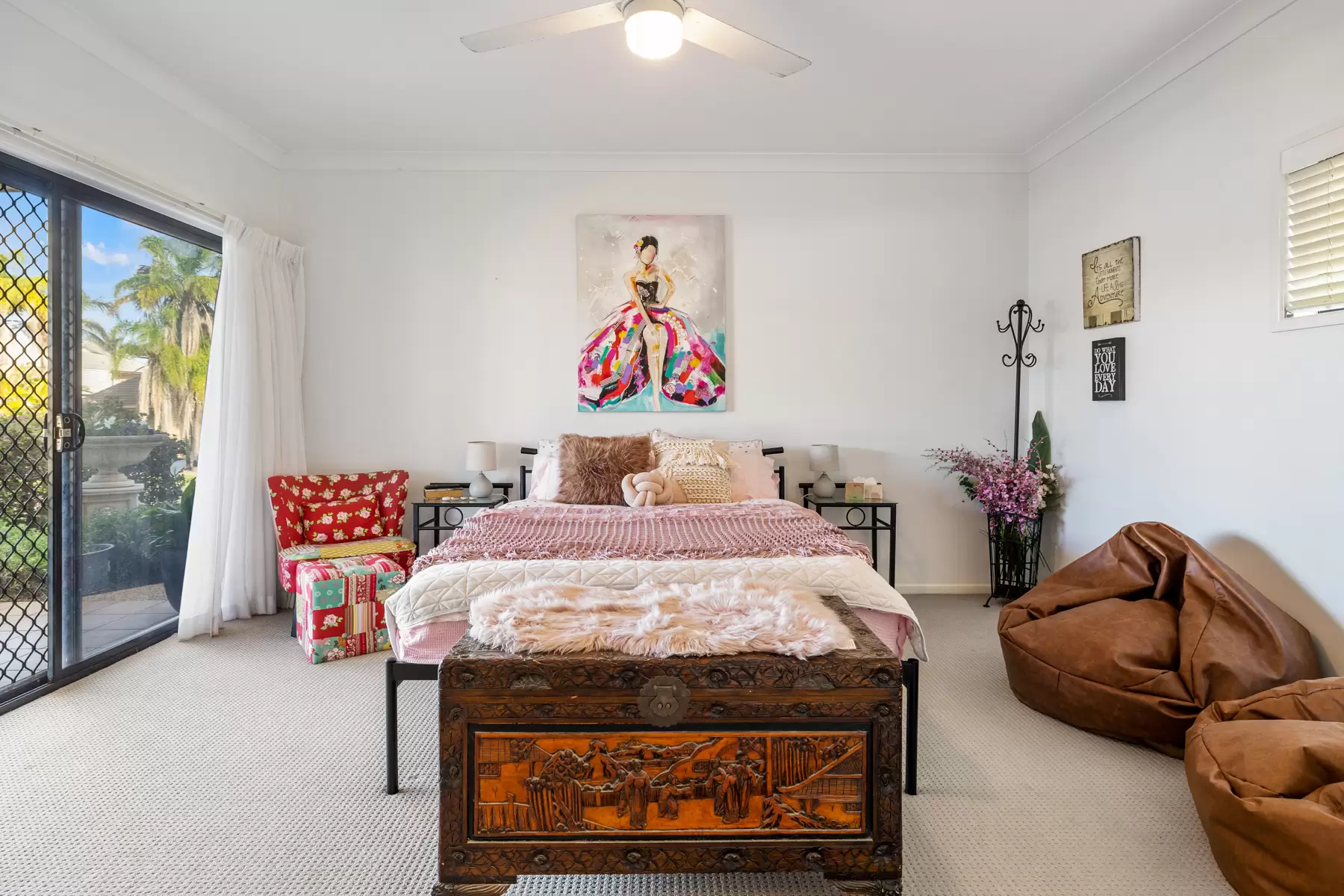 14 Lookout Court, Victoria Point Sold by Queensland Sotheby's International Realty - image 1