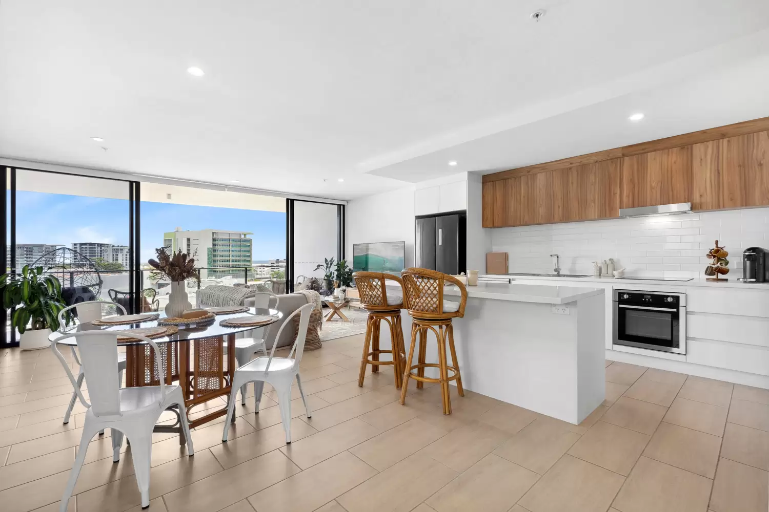 707/9 Market Lane, Maroochydore Sold by Queensland Sotheby's International Realty - image 1
