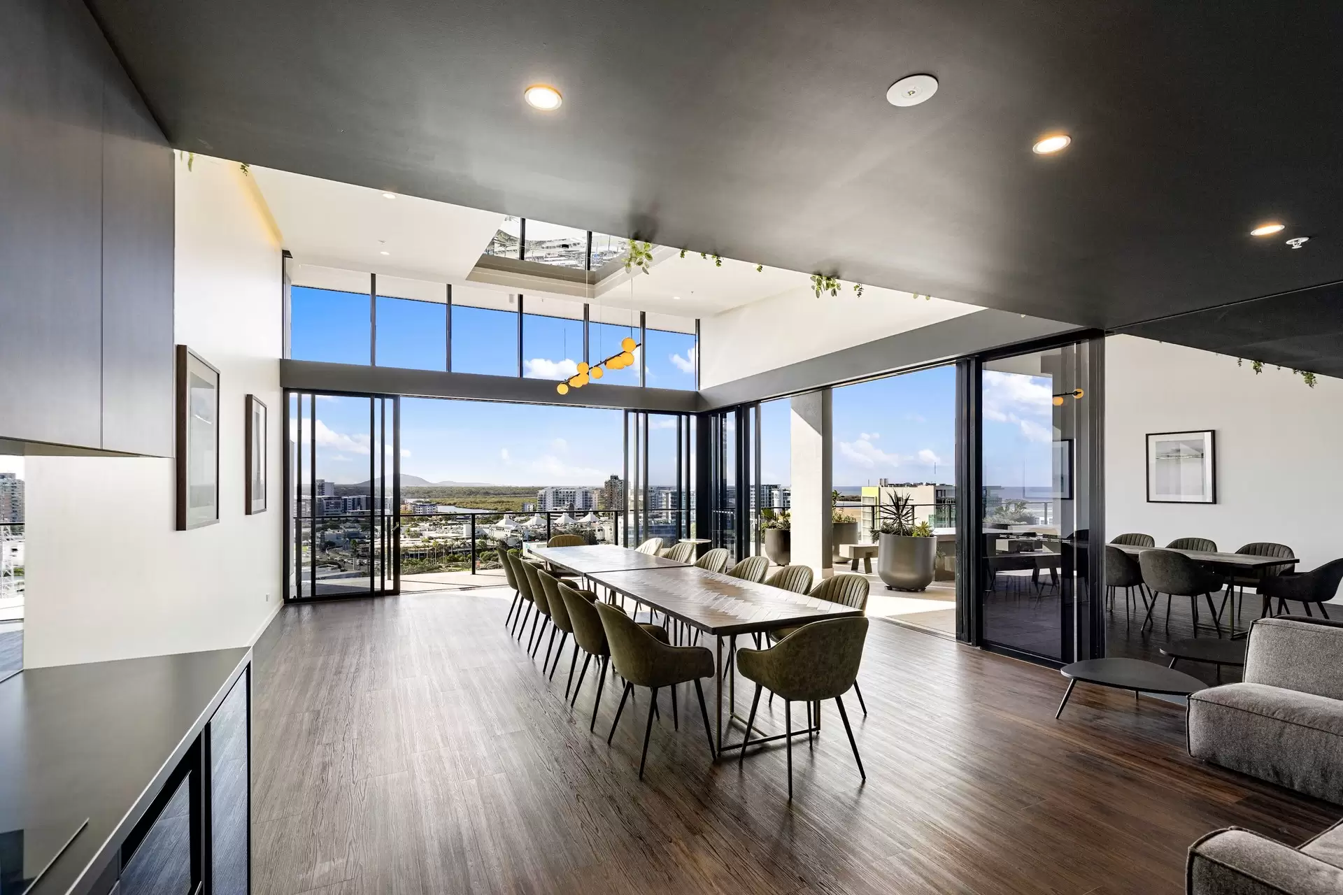 707/9 Market Lane, Maroochydore Sold by Queensland Sotheby's International Realty - image 1