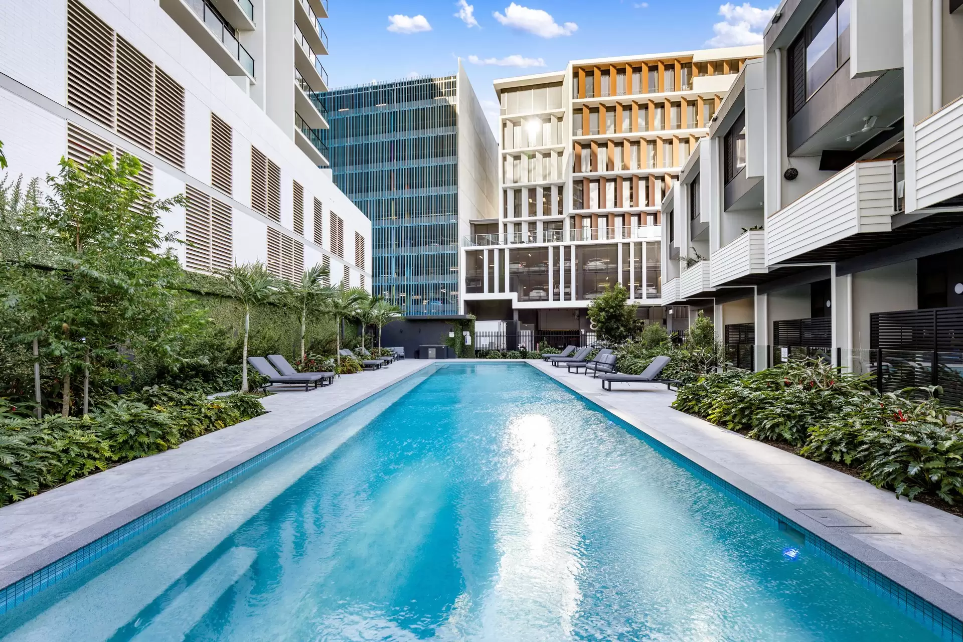 707/9 Market Lane, Maroochydore Sold by Queensland Sotheby's International Realty - image 1