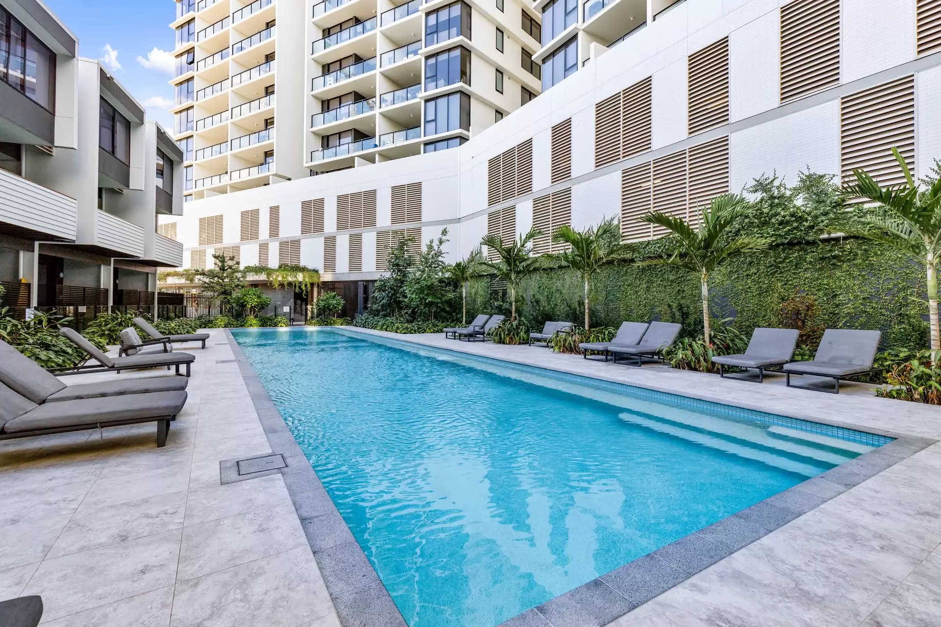 707/9 Market Lane, Maroochydore Sold by Queensland Sotheby's International Realty - image 1