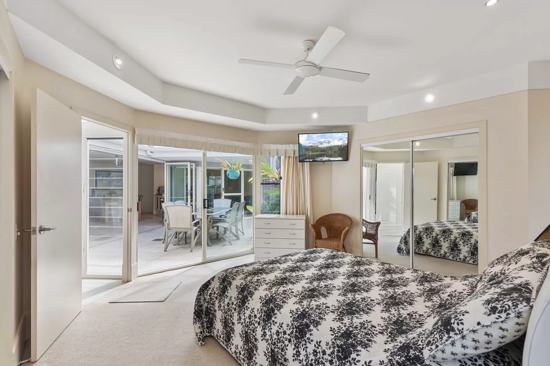 7 Keel Court, Noosaville Sold by  - image 1